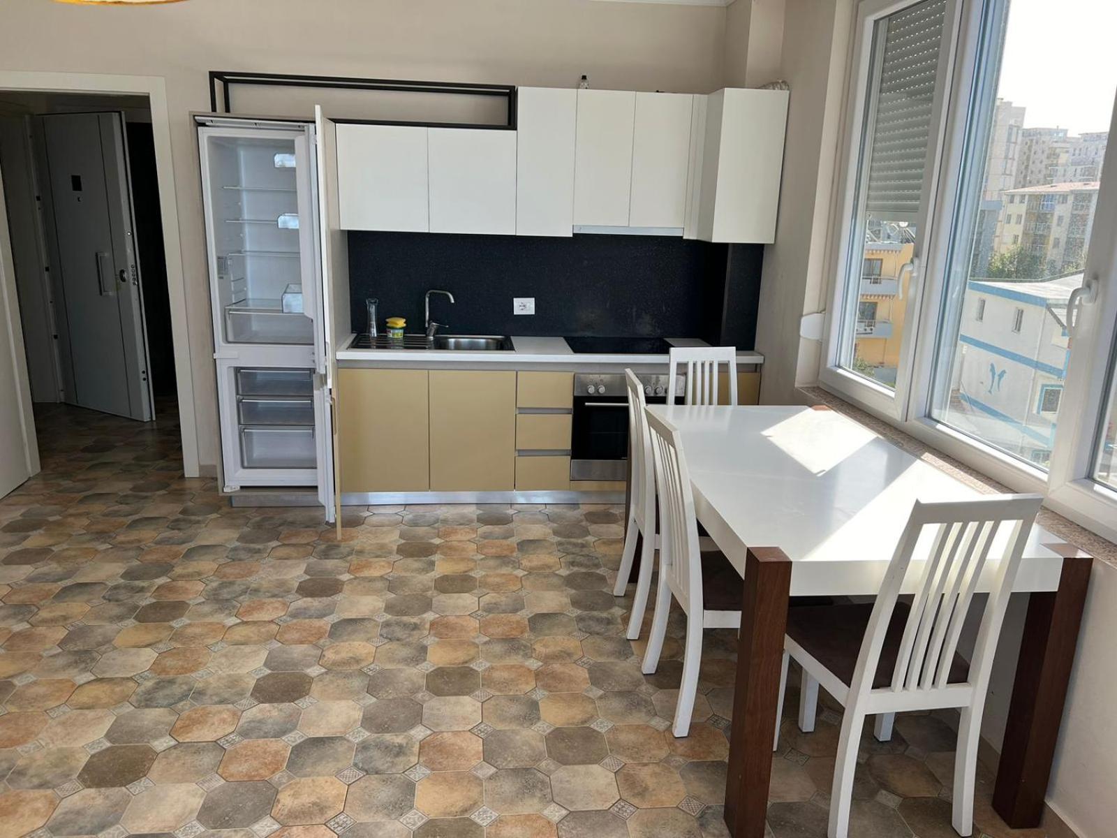 shengjin apartaments