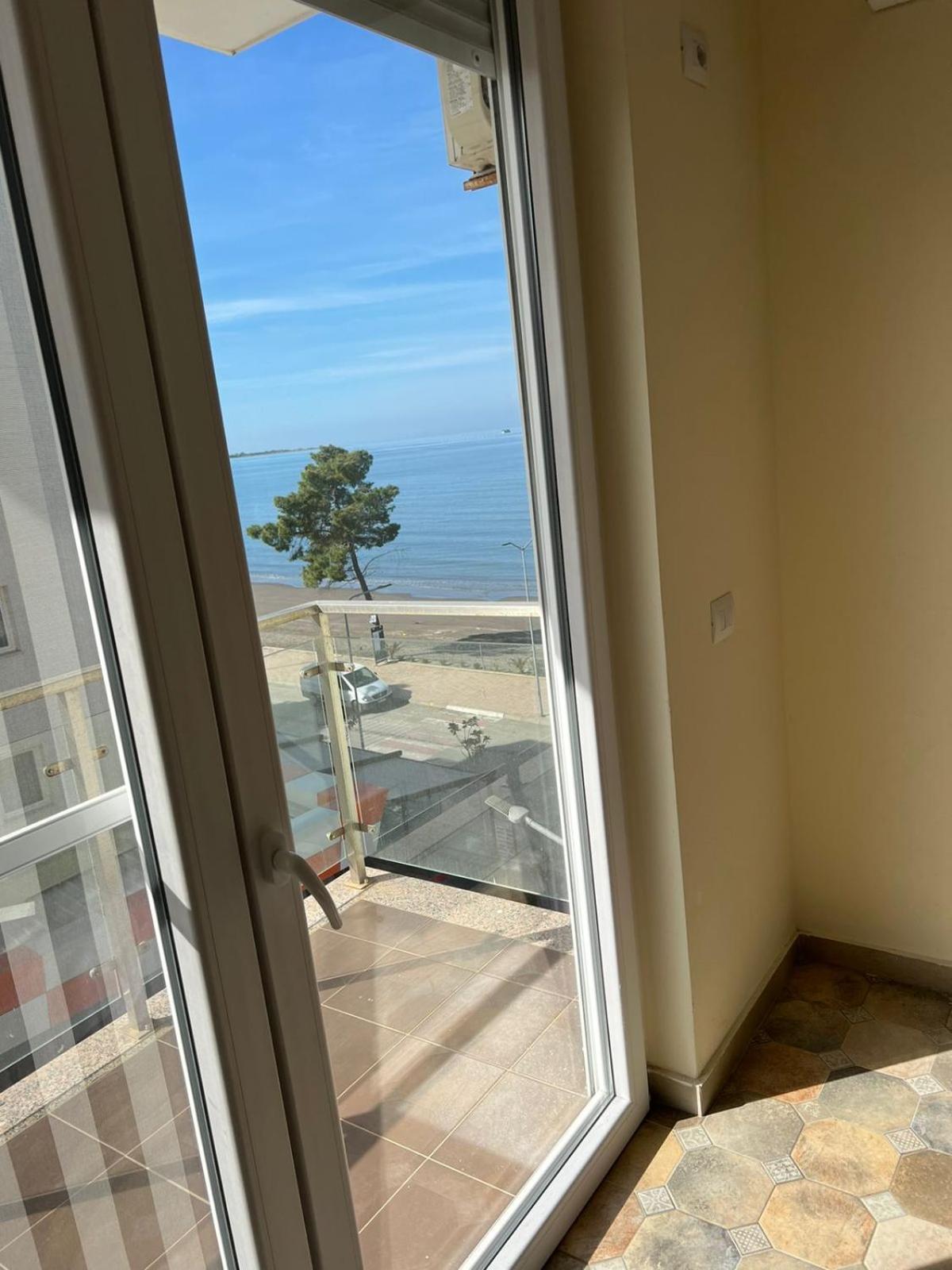 shengjin apartaments