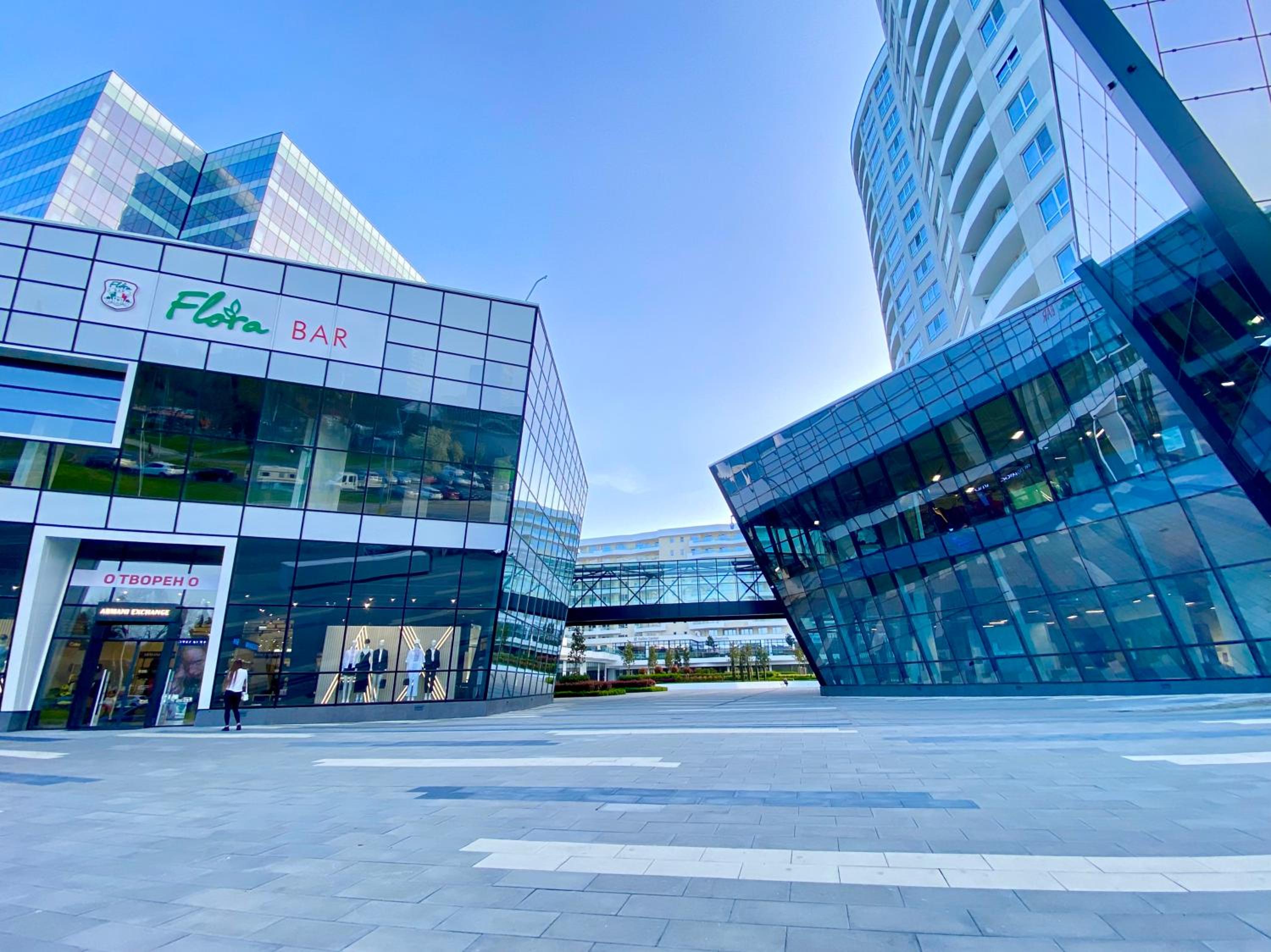 Arena MALL Galleria View and Securities Parking1