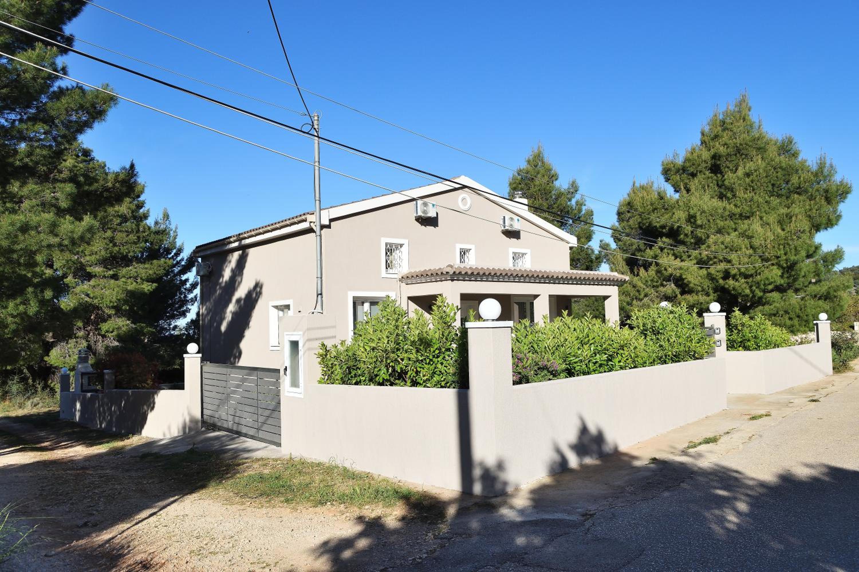 Photo 47