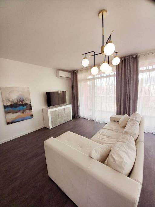 Luxury Apartment two bedrooms Paul Sеzanne