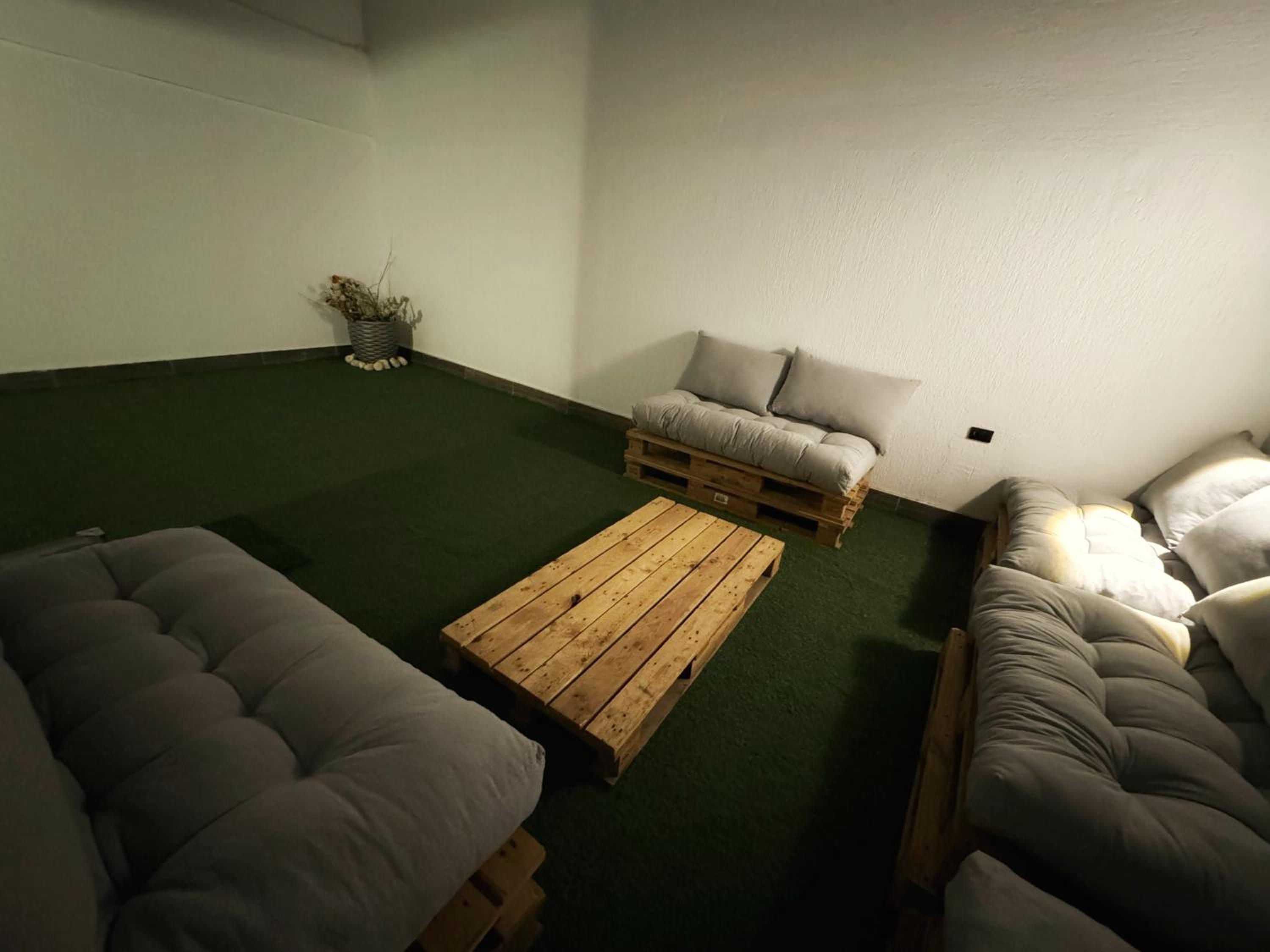 Private Jacuzzi suite apartment with garden