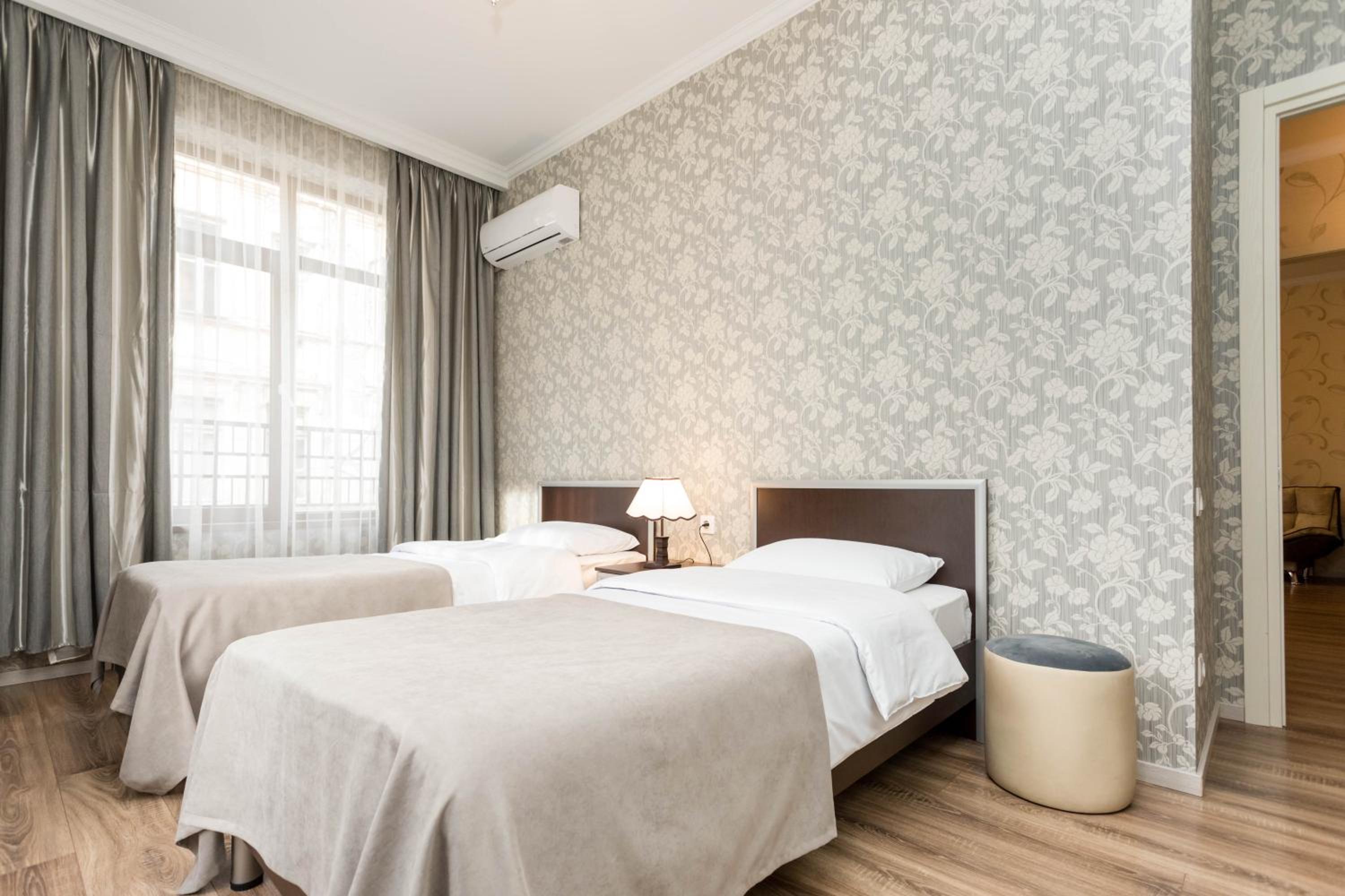 Fabulous Location Apartment