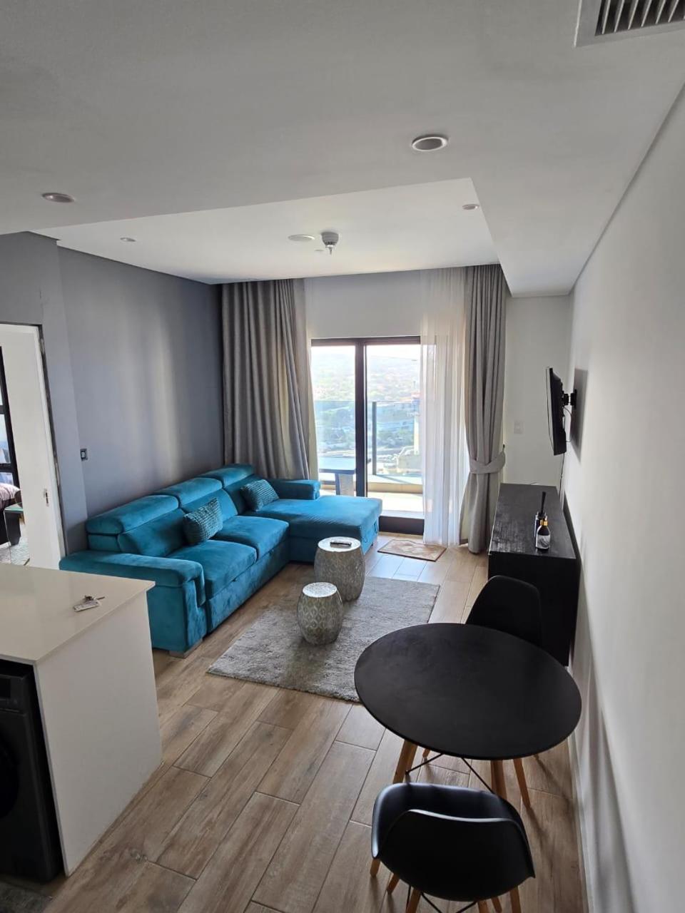 Royal Blu Haven: Luxurious Self-Catering Residences at Radisson Blu Umhlanga view 5