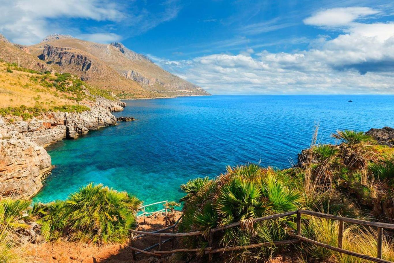 Oikos Design Sicily view 3