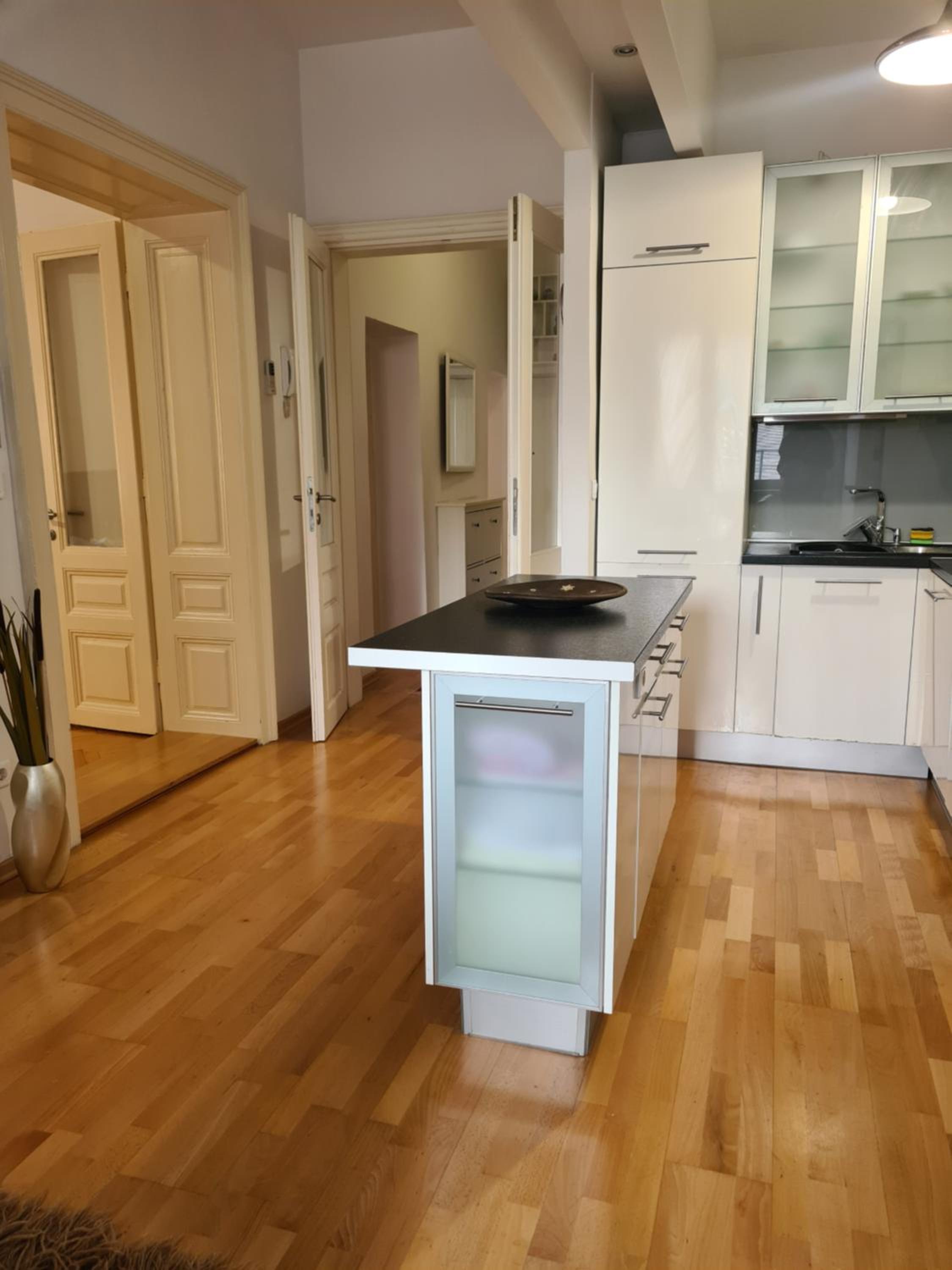 Maota Apartment