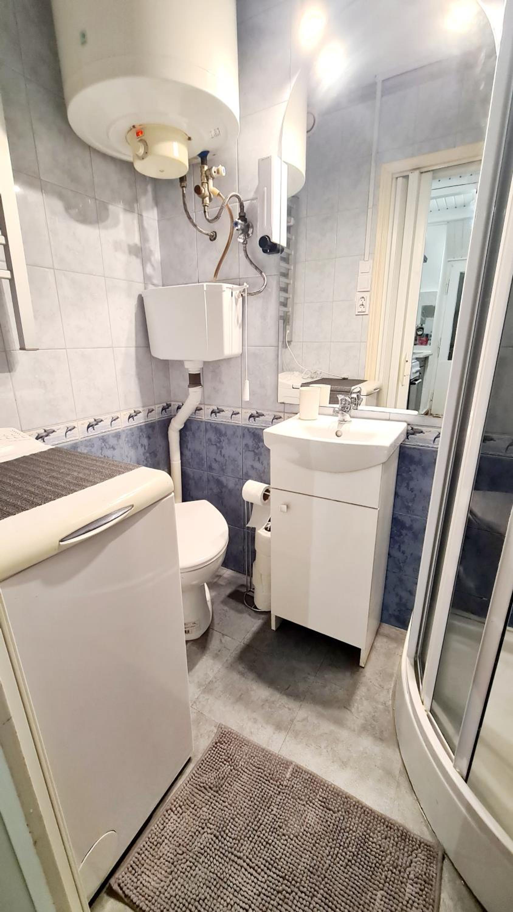 2 separate bedrooms and living room fully equipped with AC