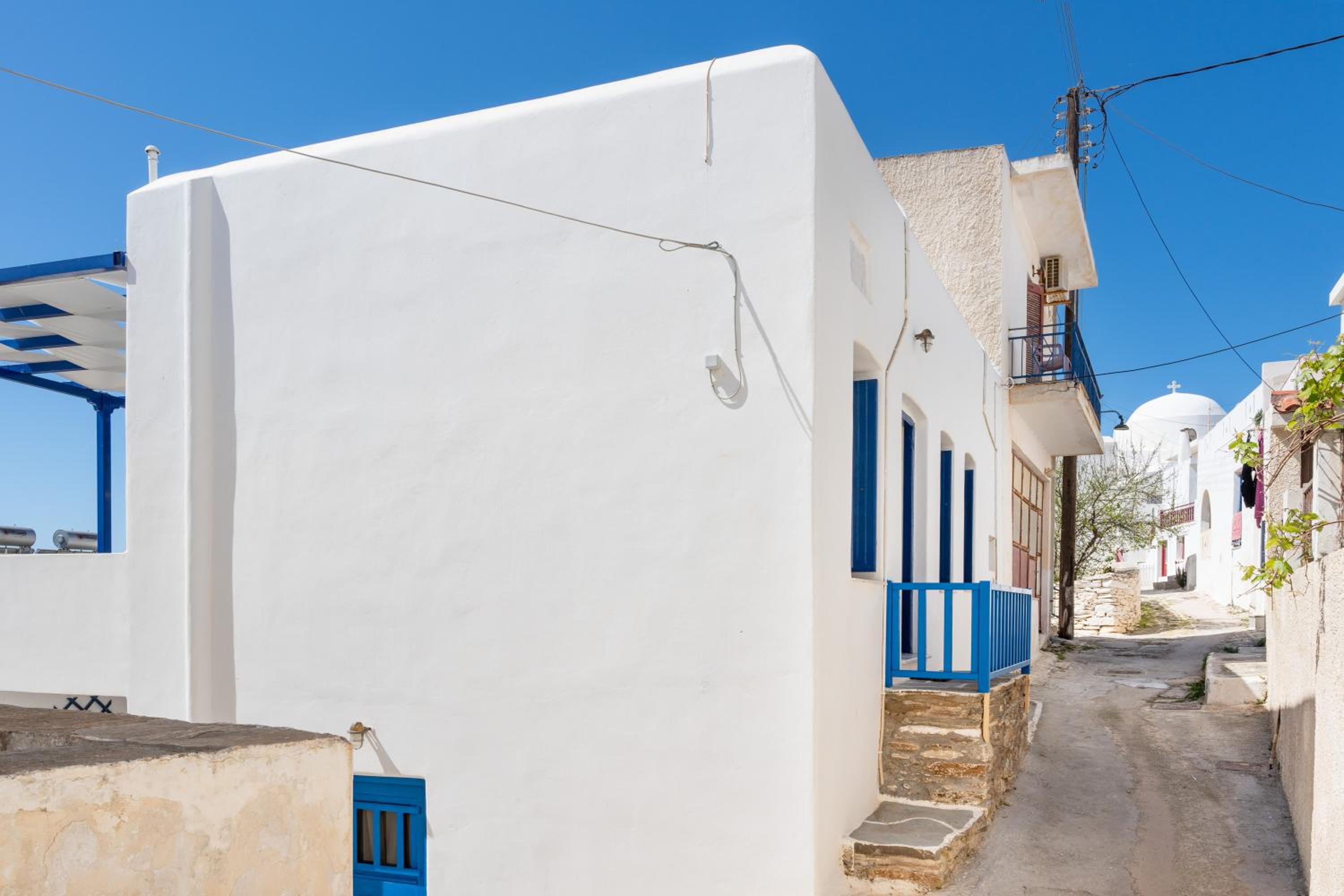 Olga's House Kythnos view 3