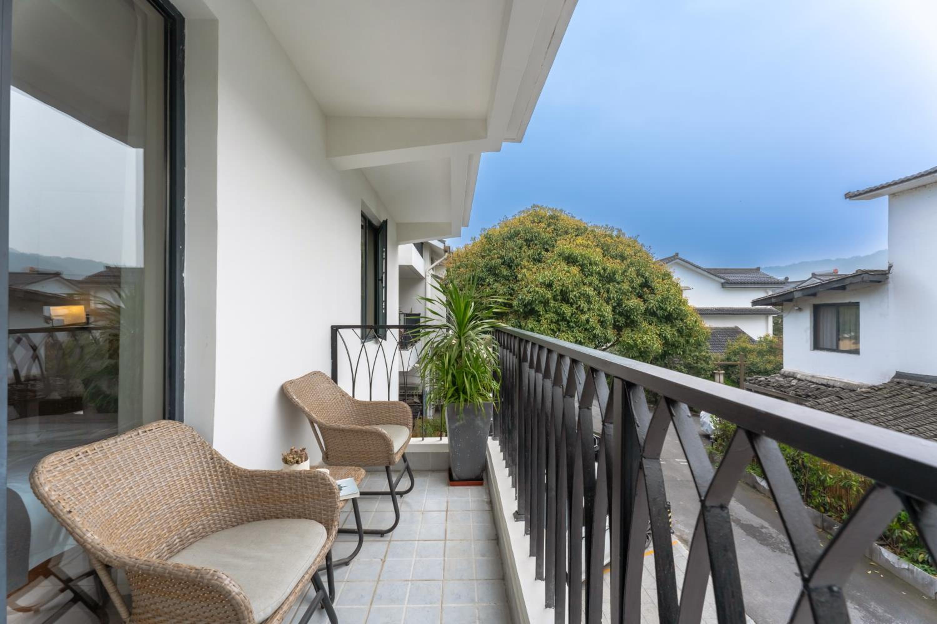 Hangzhou West Lake Yueshang Yunshe Boutique Homestay