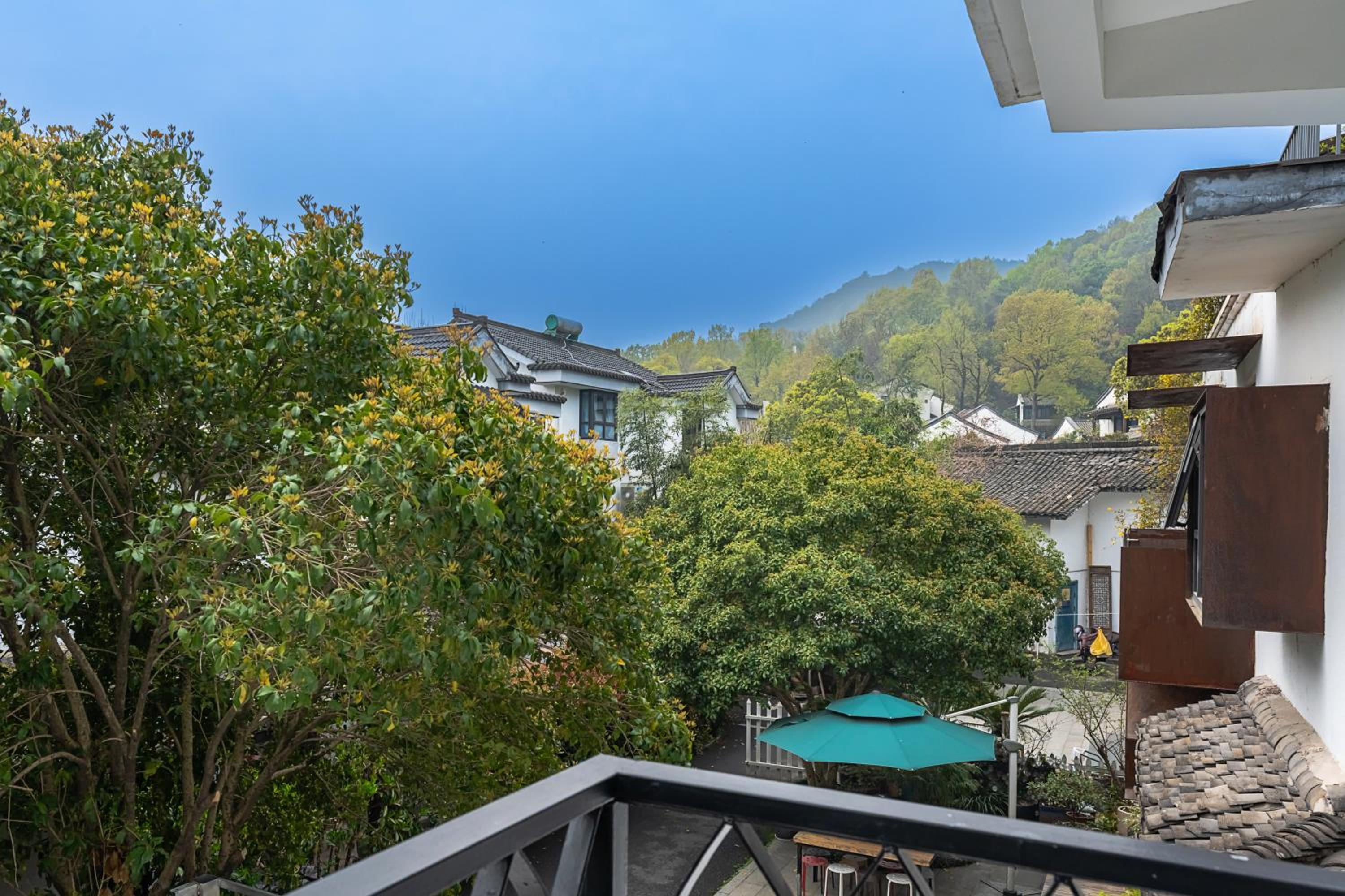 Hangzhou West Lake Yueshang Yunshe Boutique Homestay