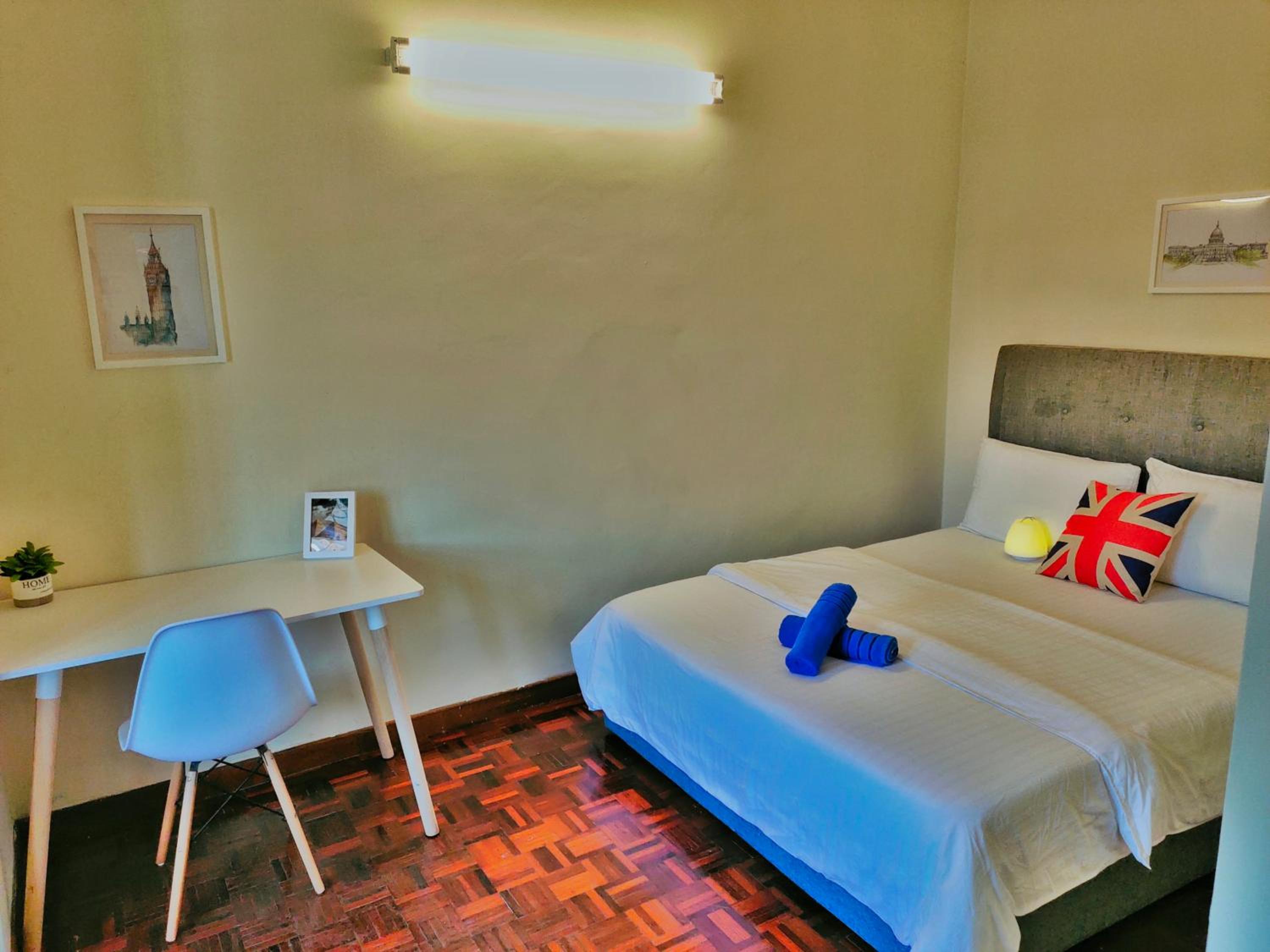 Queensbay Mall, Up to 6 Pax, 3 Bedrooms, 2 Bathrooms, 1 Car Park by Star Home photo 2