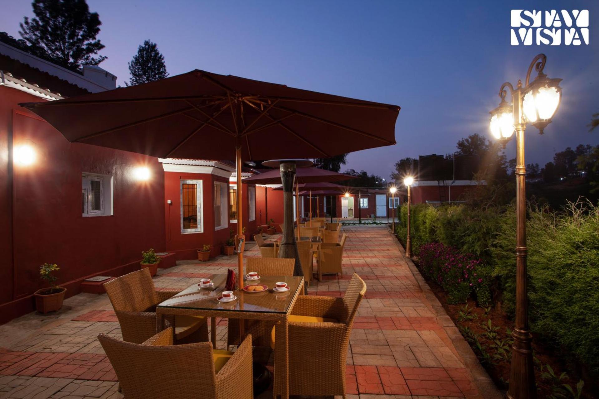 StayVista at Wyncroft Bungalow with Free Breakfast & Pet Friendly Home