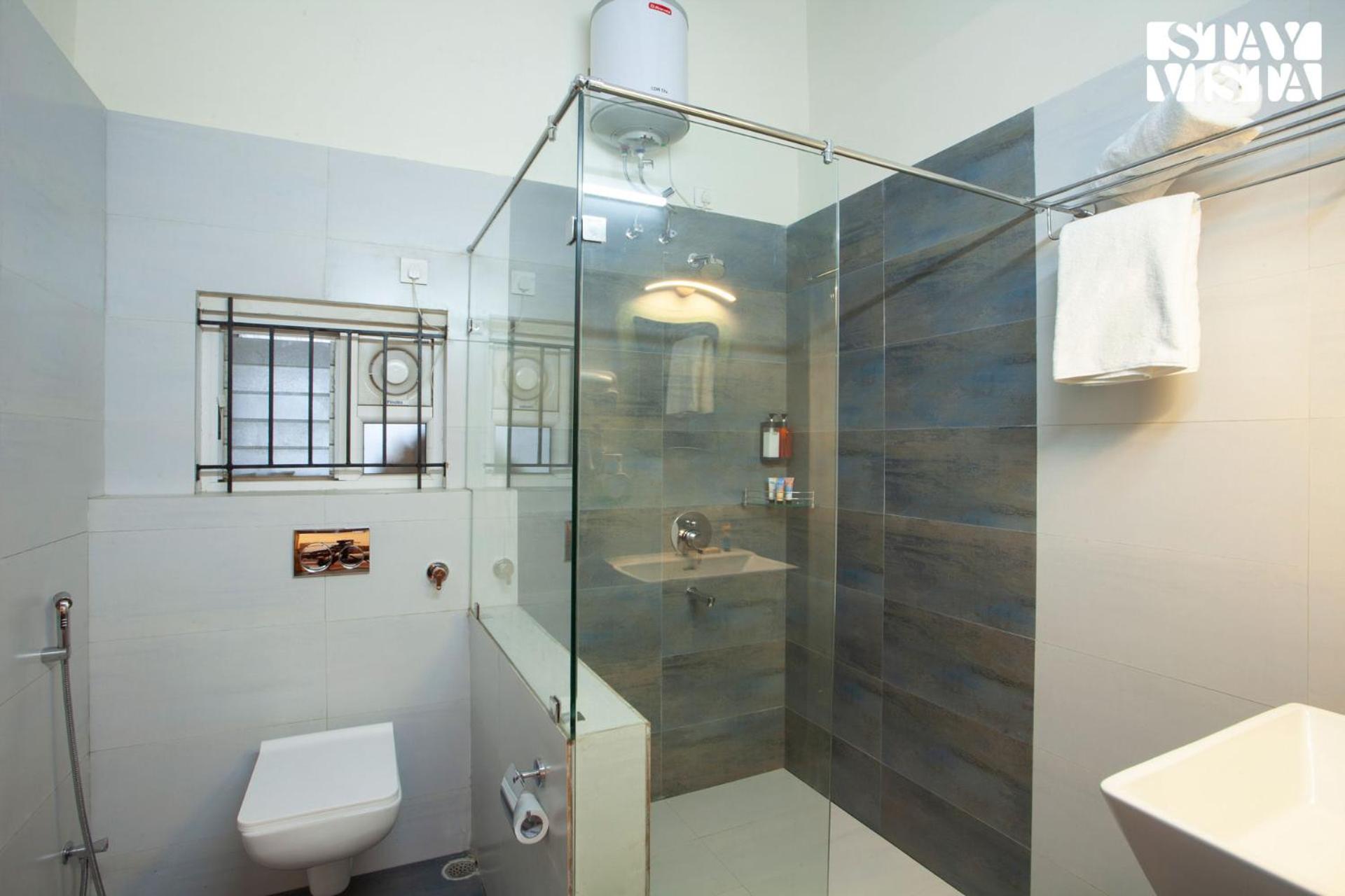 StayVista at Wyncroft Bungalow with Free Breakfast & Pet Friendly Home
