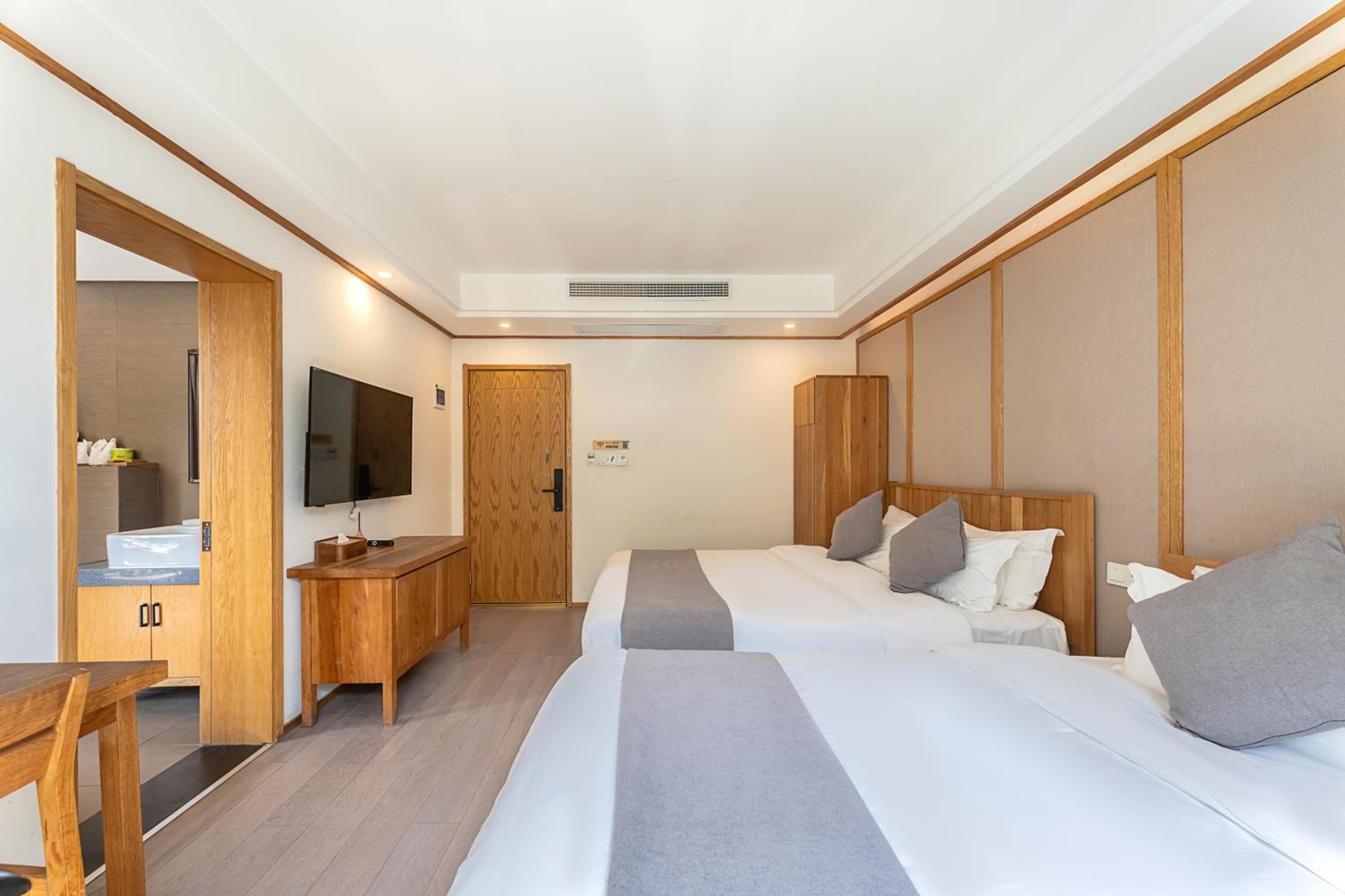 Hangzhou West Lake Yueshang Yunshe Boutique Homestay