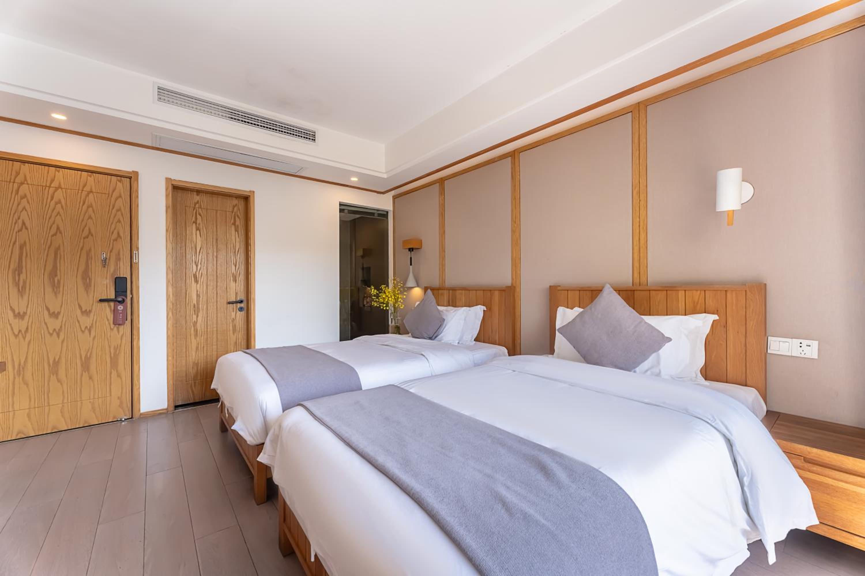 Hangzhou West Lake Yueshang Yunshe Boutique Homestay