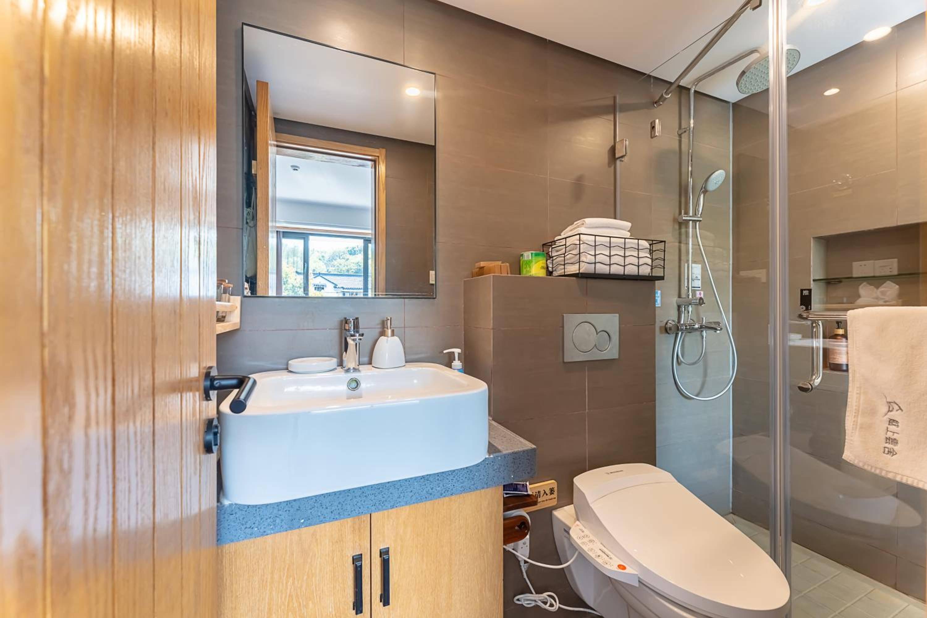 Hangzhou West Lake Yueshang Yunshe Boutique Homestay