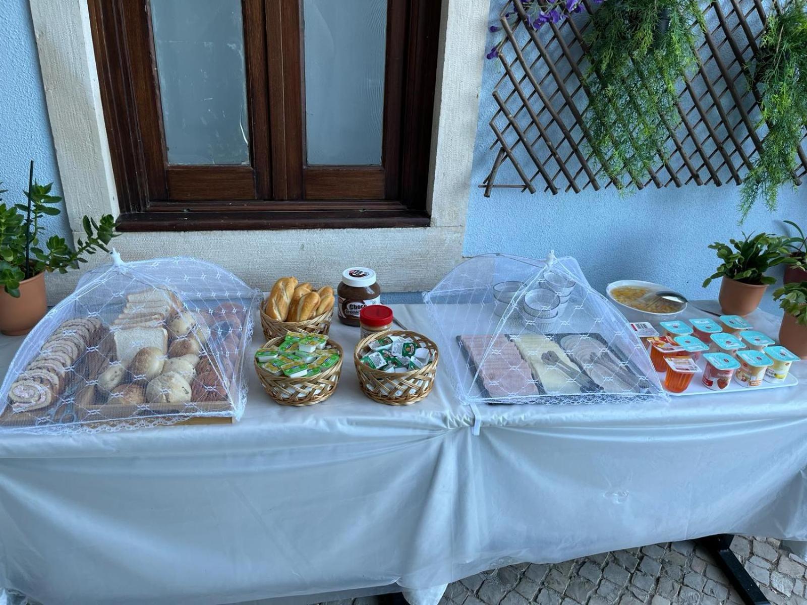 Penedo da Saudade Suites & Hostel