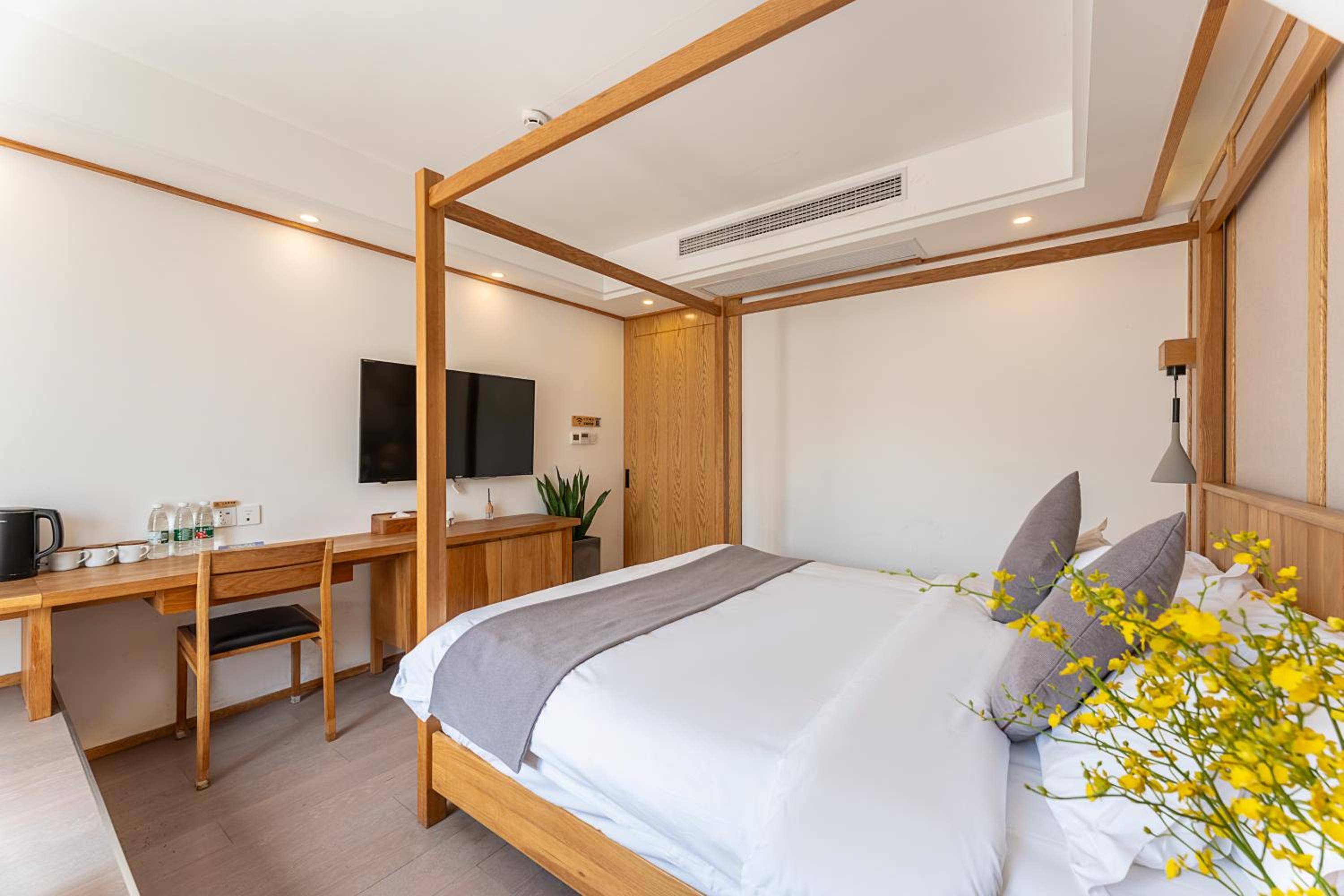 Hangzhou West Lake Yueshang Yunshe Boutique Homestay