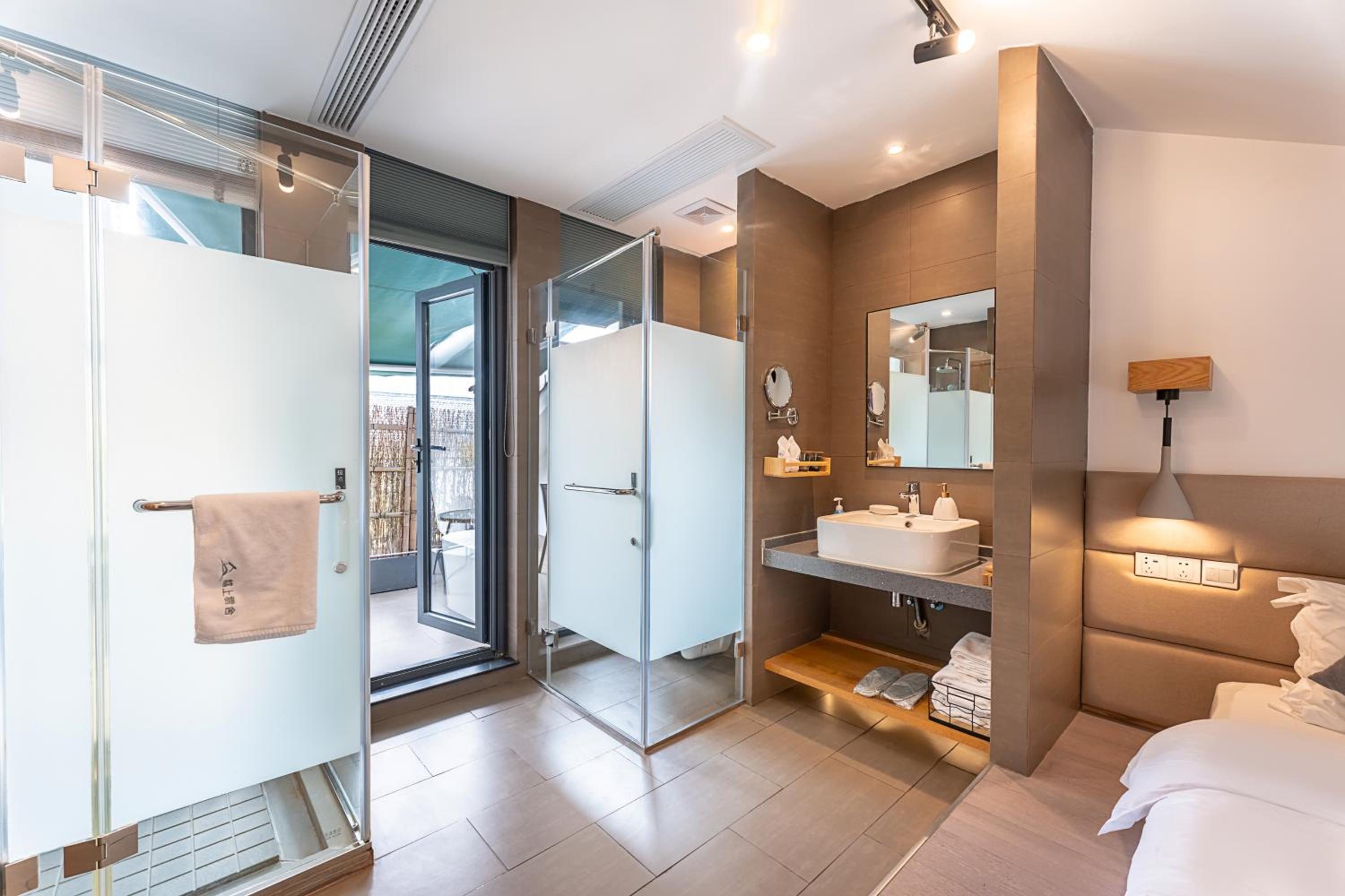 Hangzhou West Lake Yueshang Yunshe Boutique Homestay