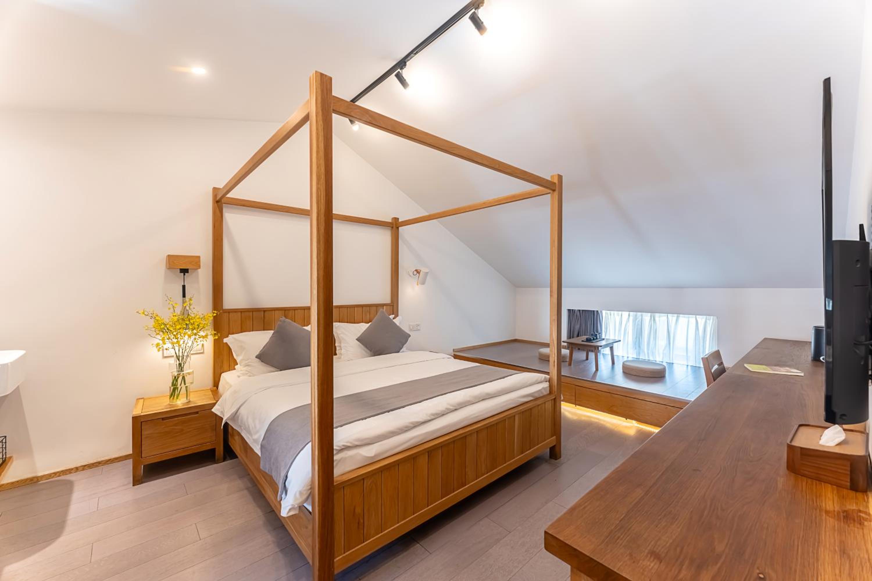 Hangzhou West Lake Yueshang Yunshe Boutique Homestay