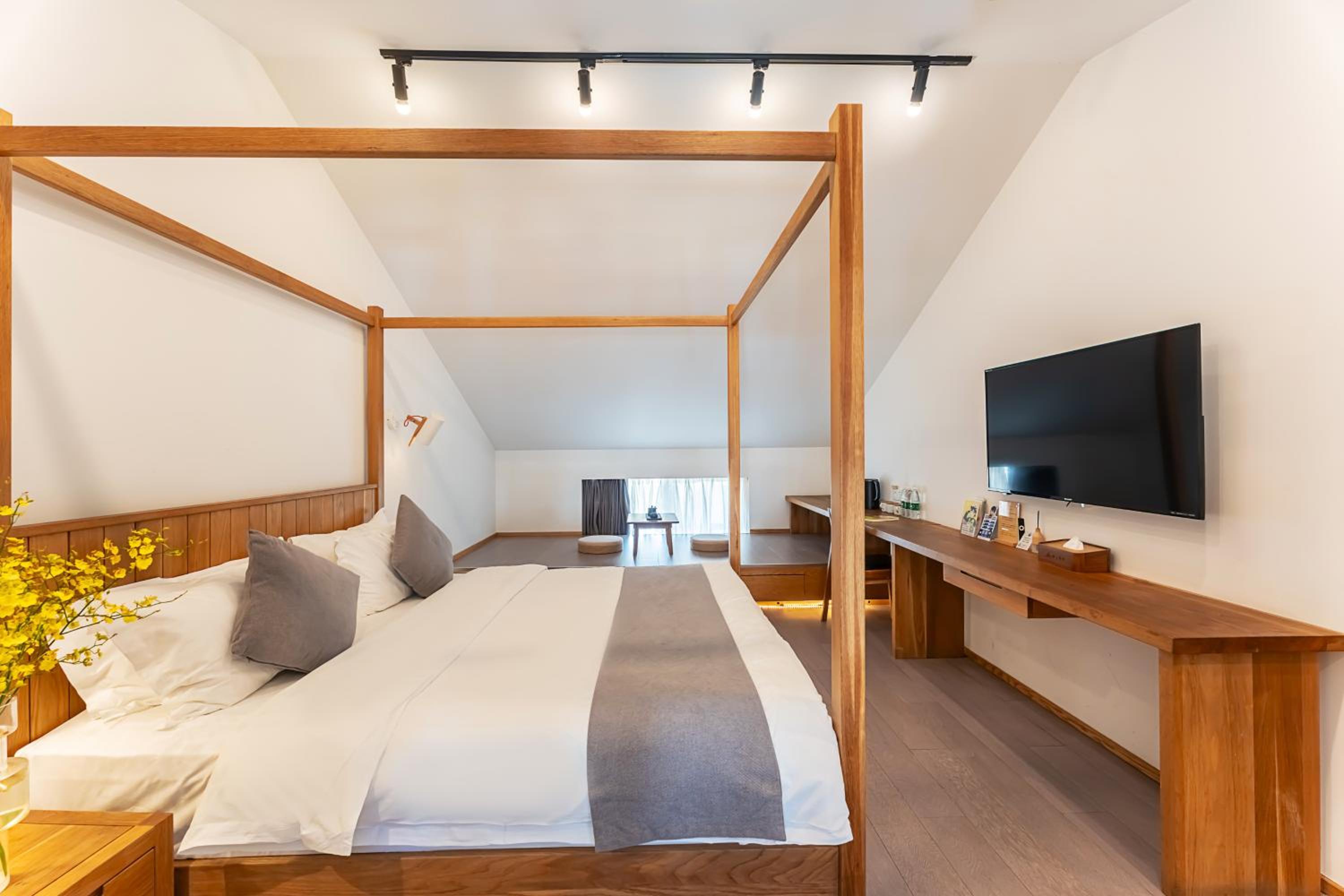Hangzhou West Lake Yueshang Yunshe Boutique Homestay