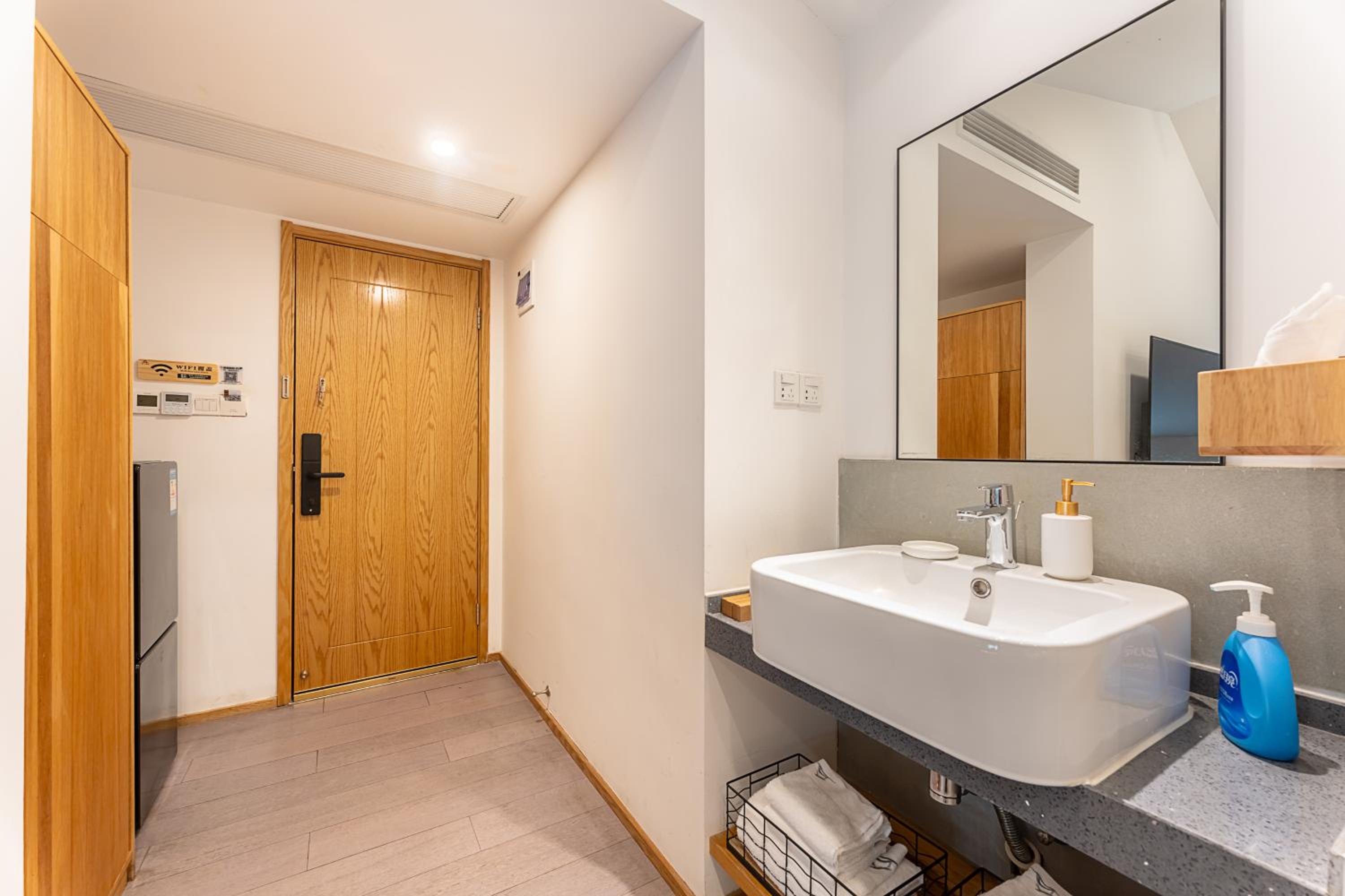 Hangzhou West Lake Yueshang Yunshe Boutique Homestay