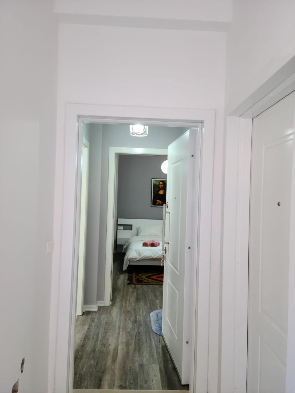 Travelers' Korça Home