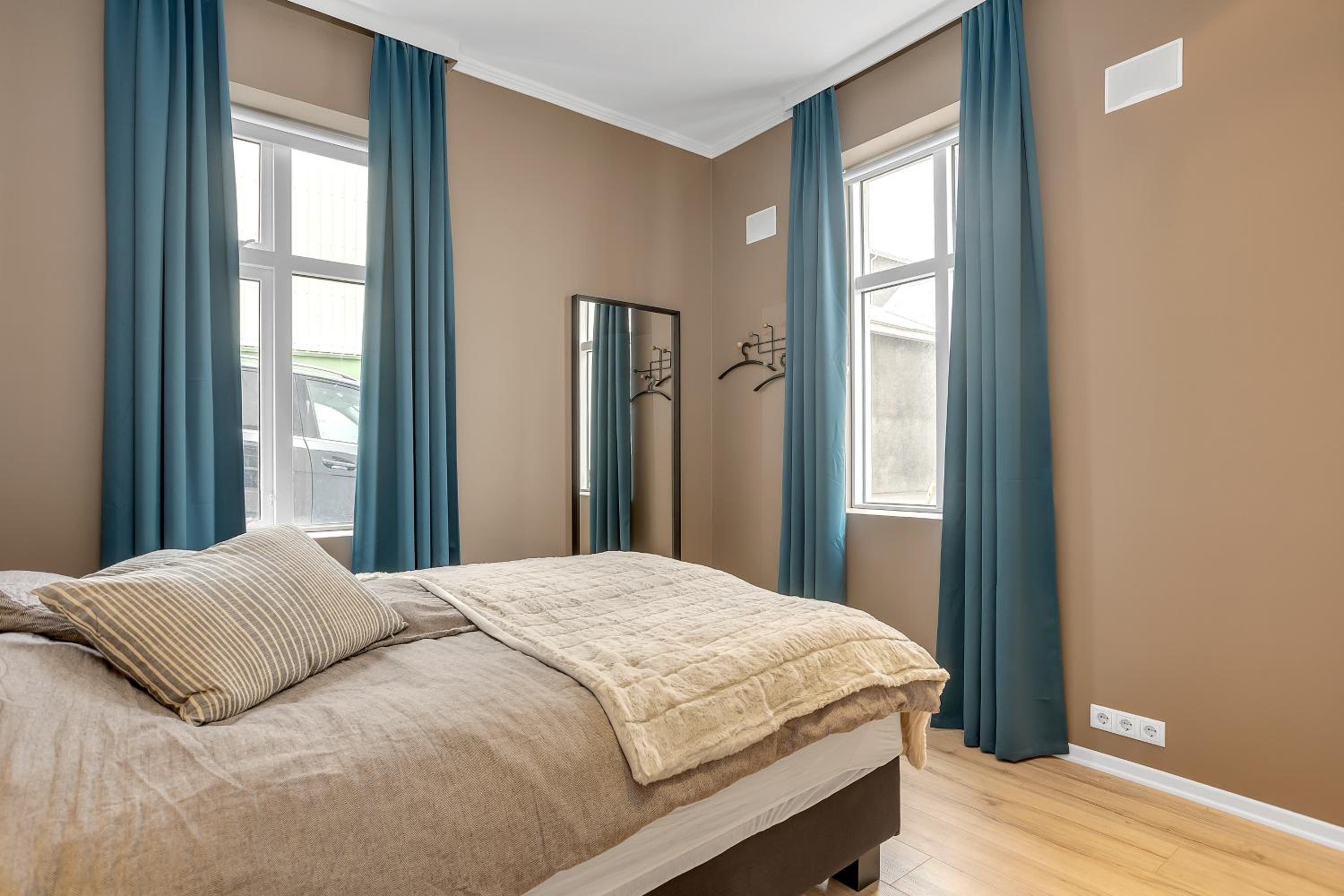Cozy 2BR Flat in Downtown Reykjavik view 4