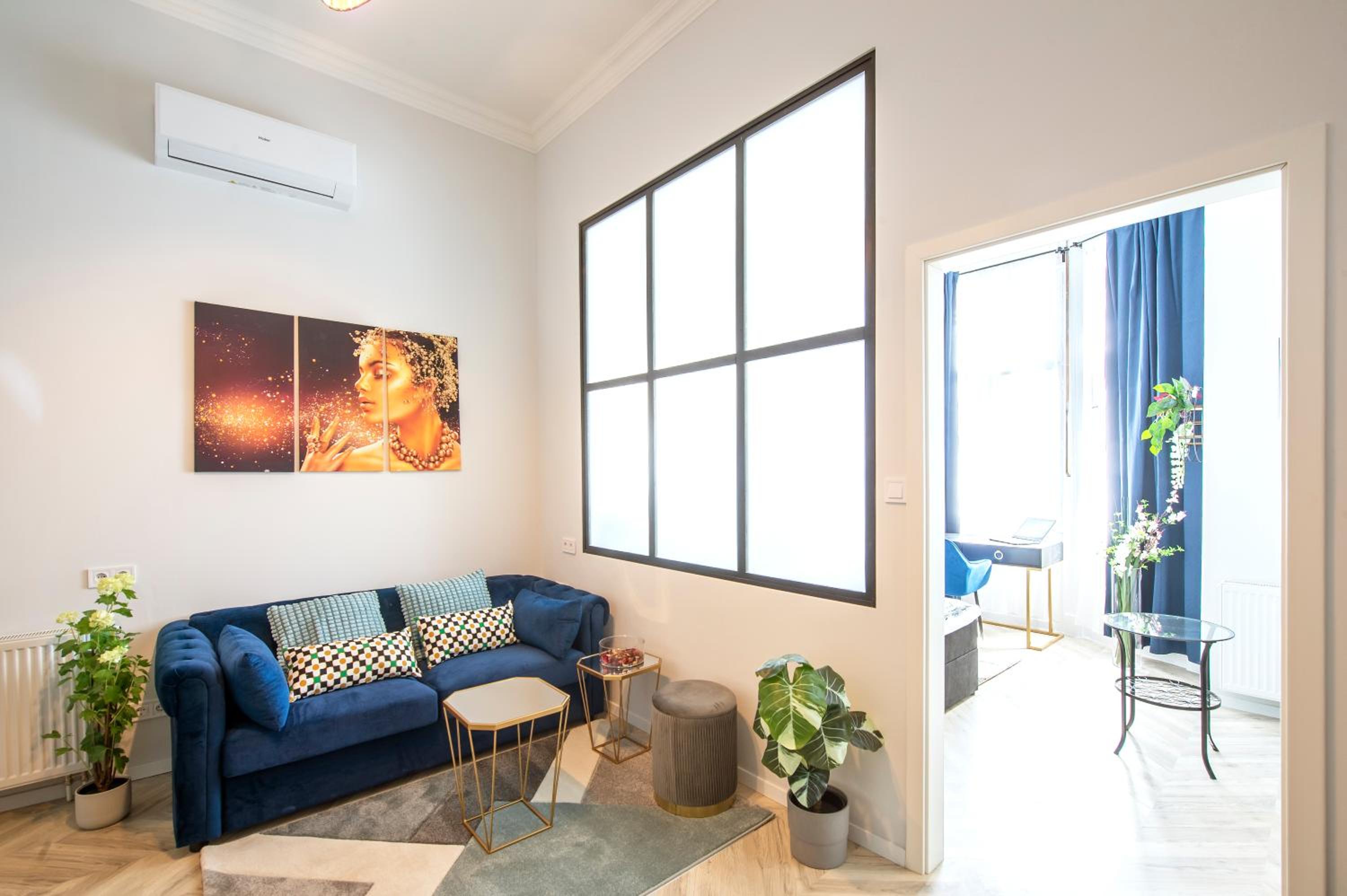 Central Exclusive Apartments (Z44) view 3