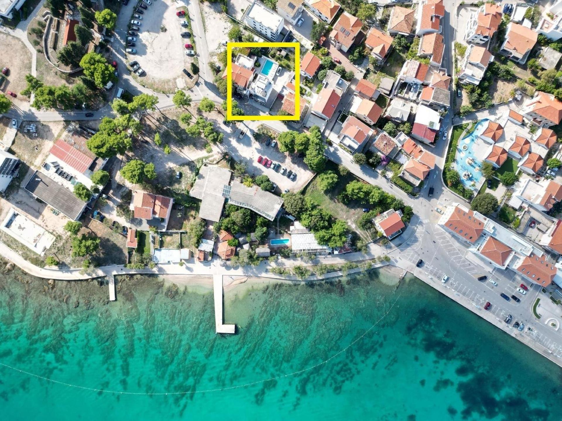 Romantische Luxuswohnung Mit Garten, Pool view 4