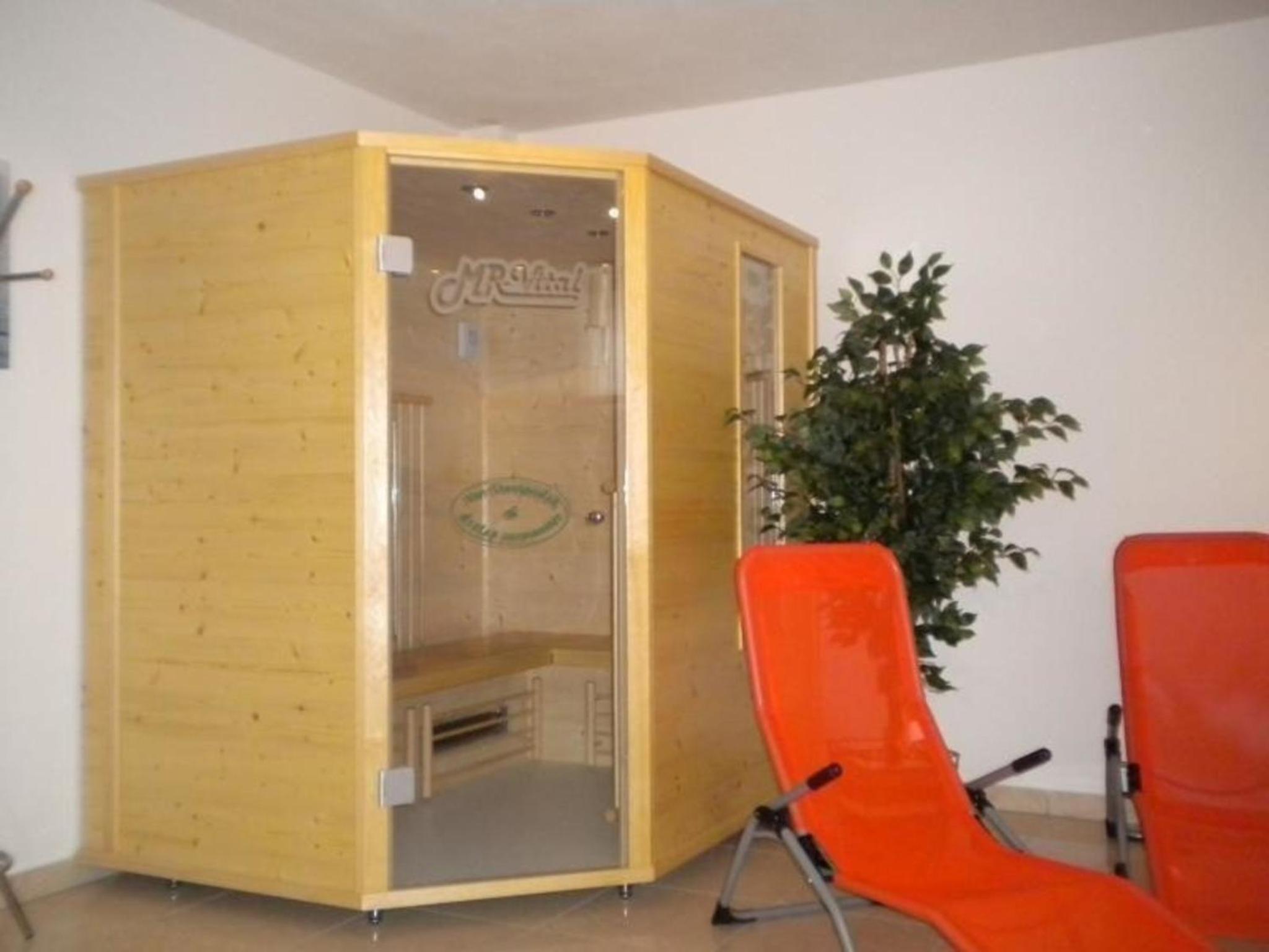 Almhütte mit Wellnessbereich und Terrasse