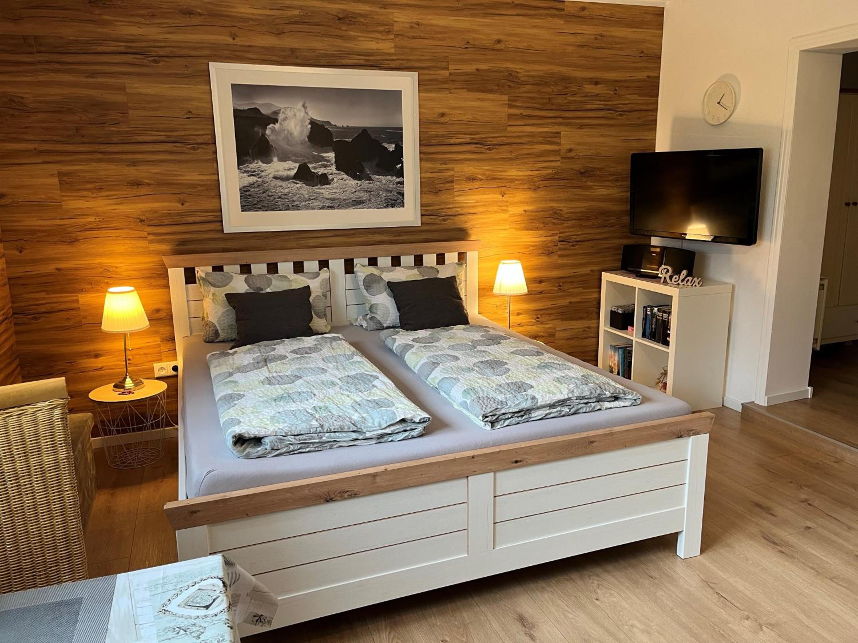 Appartement 1 mit Küche und neuem Bad, frisch saniert