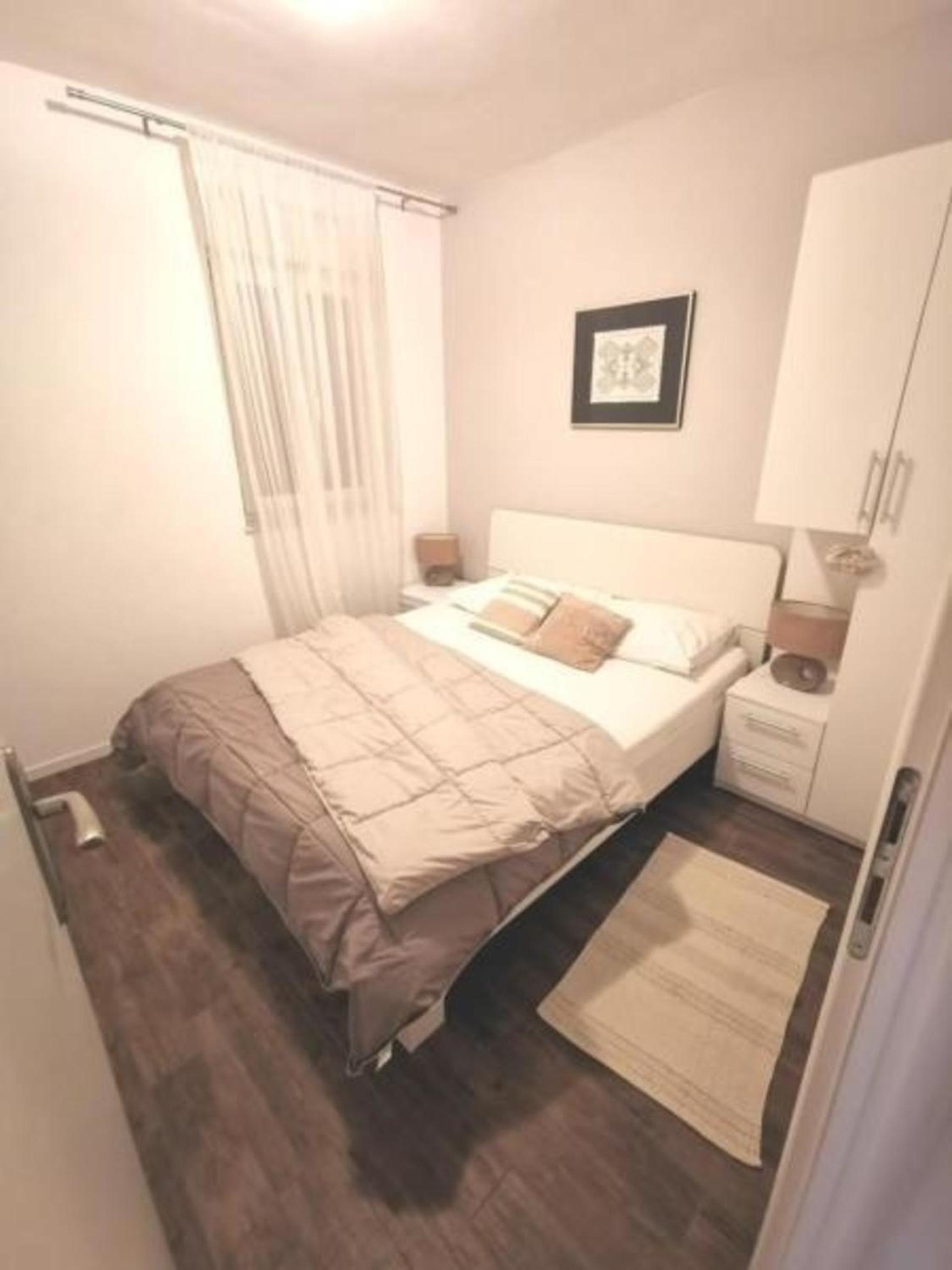 Moderne Ferienwohnung Mit Pool