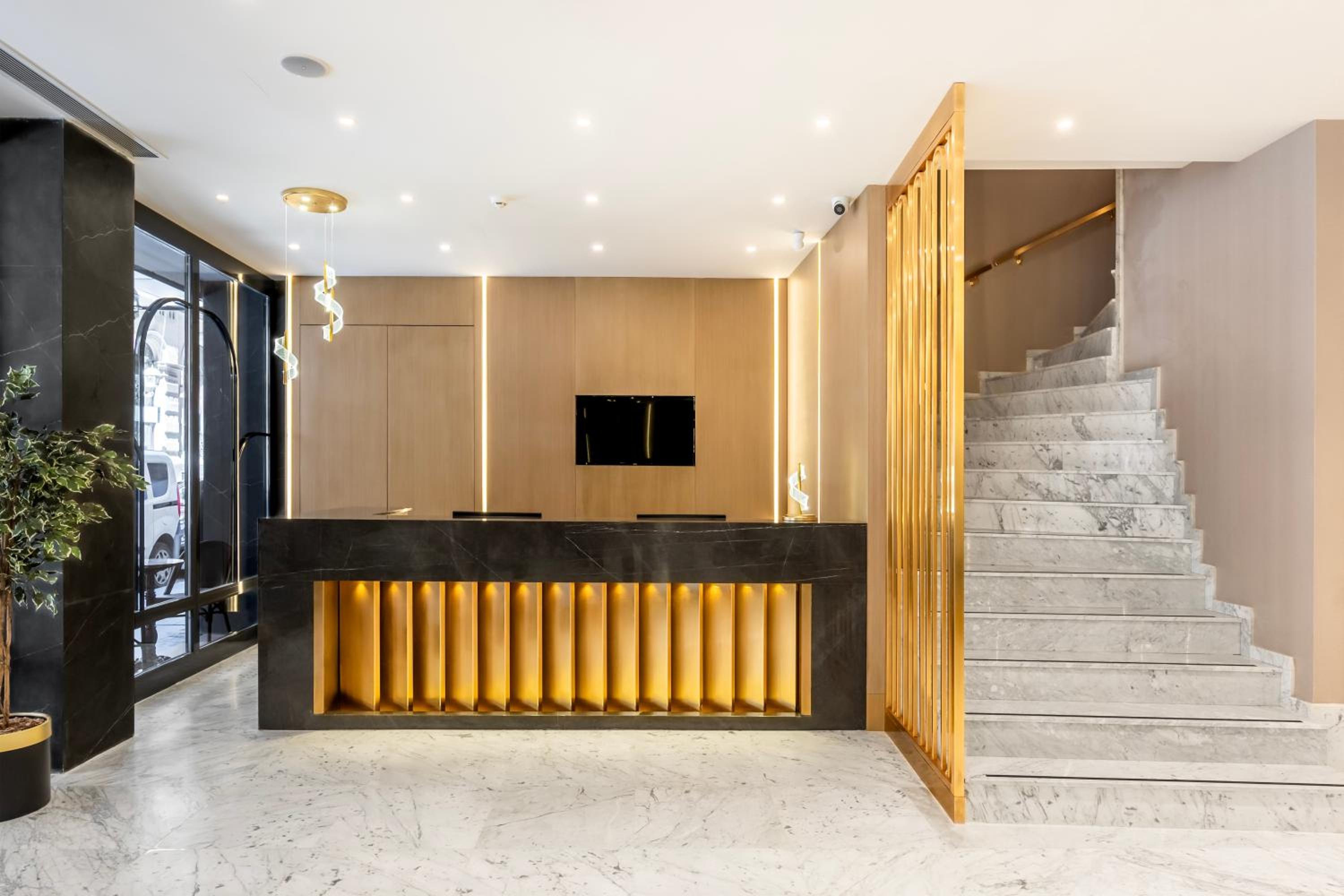 Hotel Bristol - Image 5