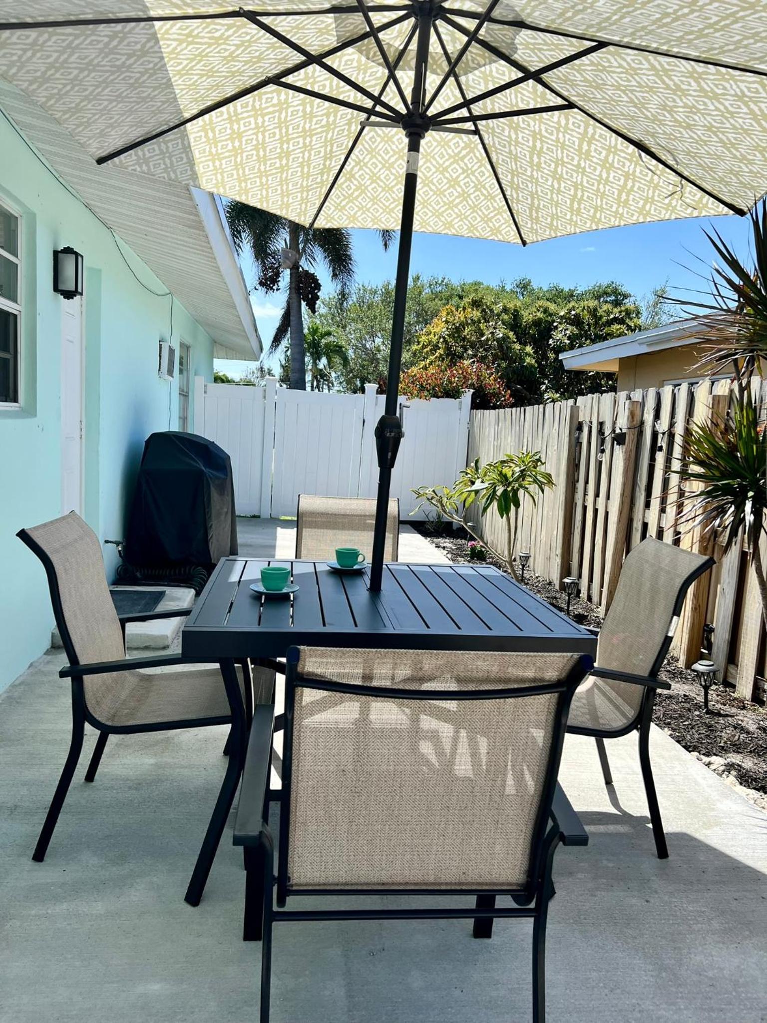 Cozy Paradise by the Ocean