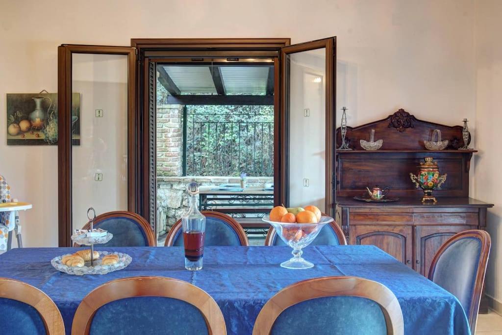 VILLA JUDI SLEEP 10, bedrooms 5, swimming pool view 3