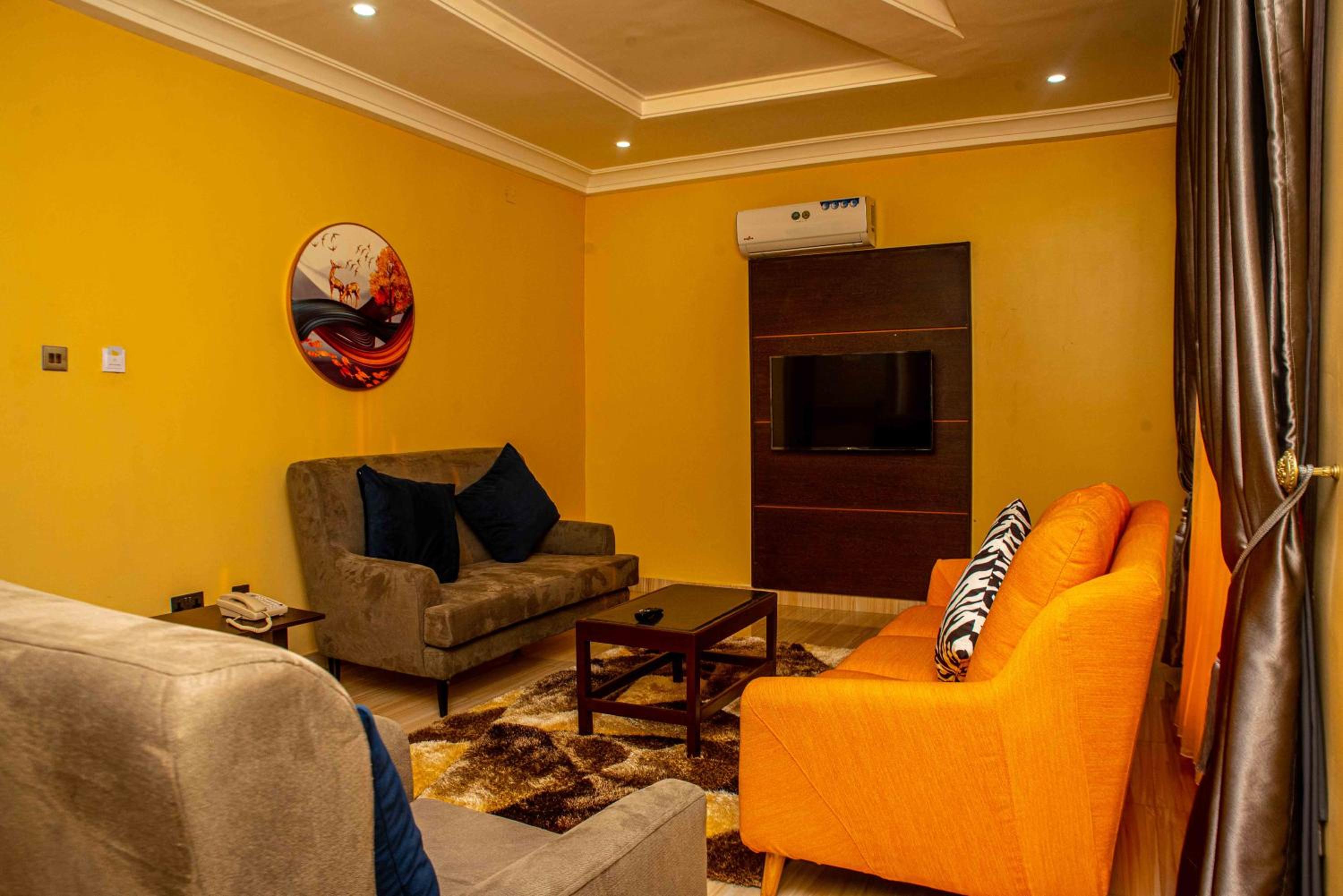 Abuja Vacations - Otk's Apartment - Property Image 1