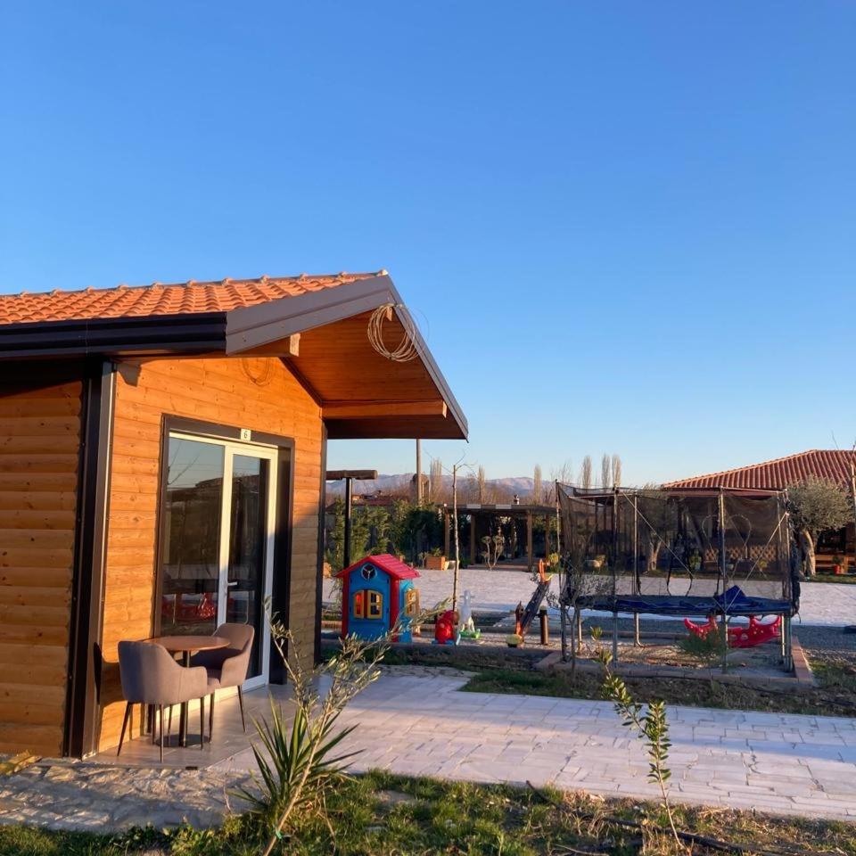Natyra e Ishullit -Resort-
