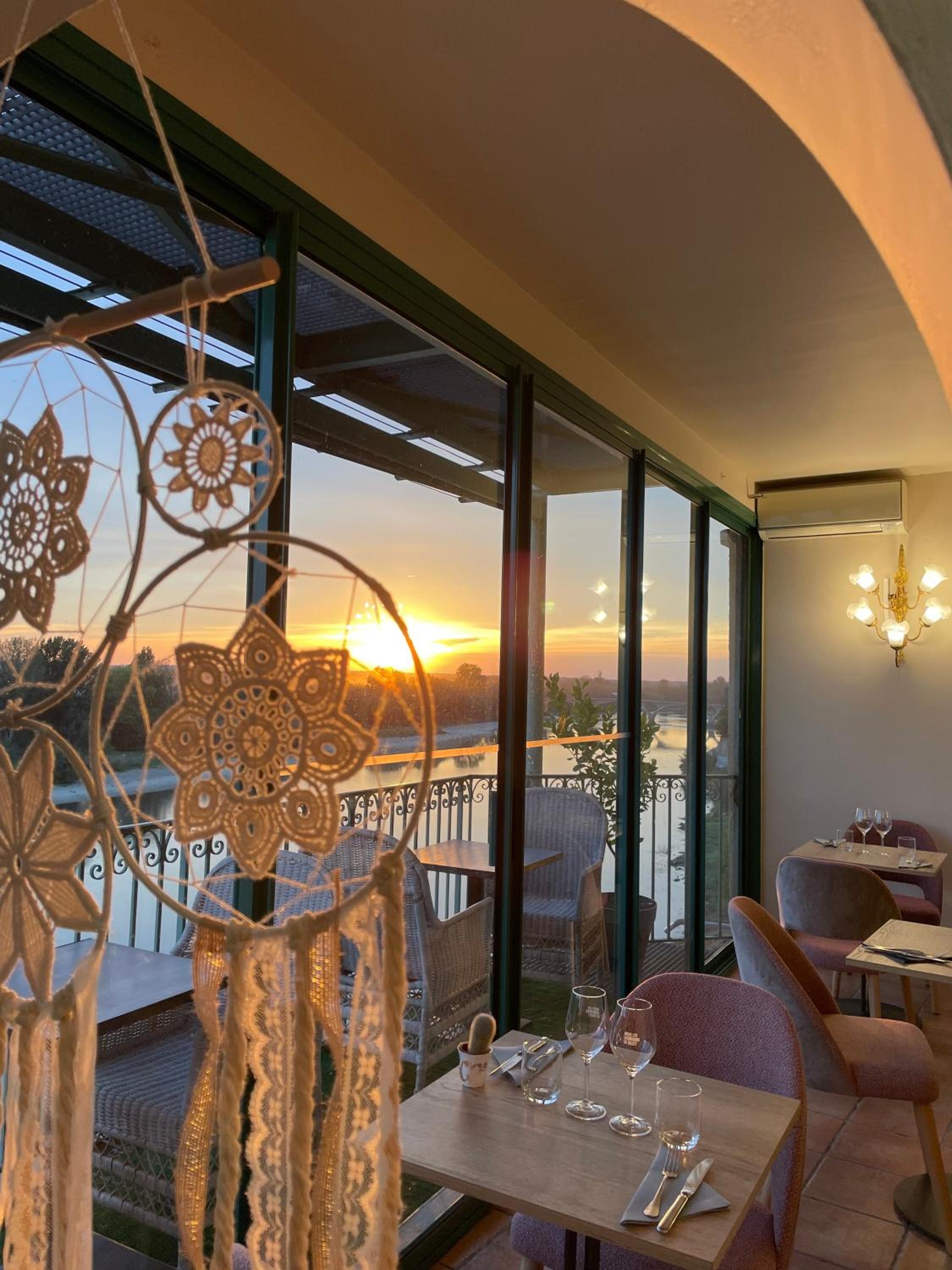 CÔTE GARONNE le BALCON DES DAMES -hôtel et restaurant- Tonneins Fauillet Marmande - panorama sur Garonne-climatisé- accueil vélo- soirée étape- chambre fam, photo 50