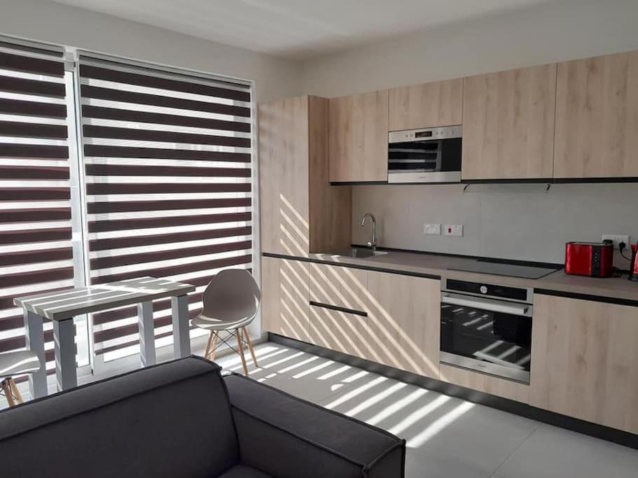 GZIRA Central Modern Apartment