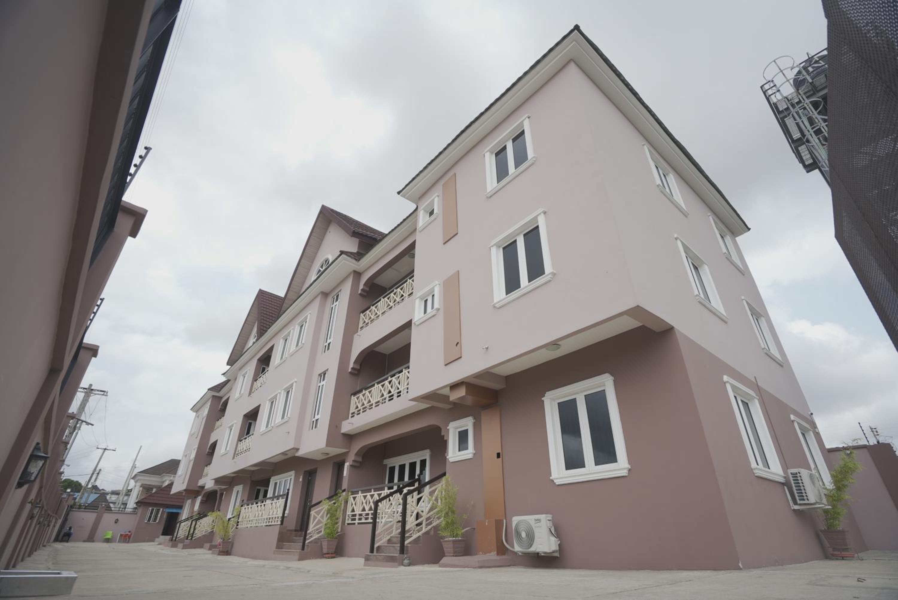Hayat Apartments & Homes