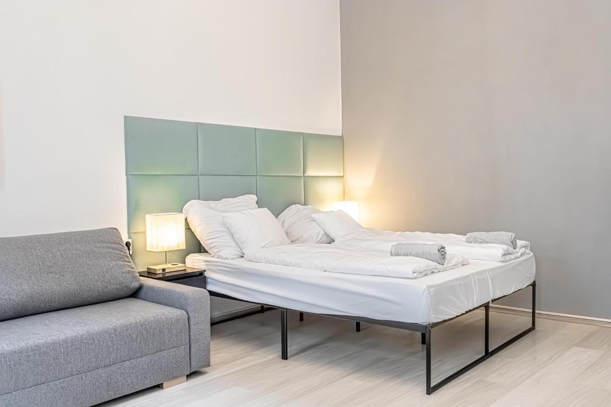 Danube Delight: Elegant Getaway Near Prater Stern
