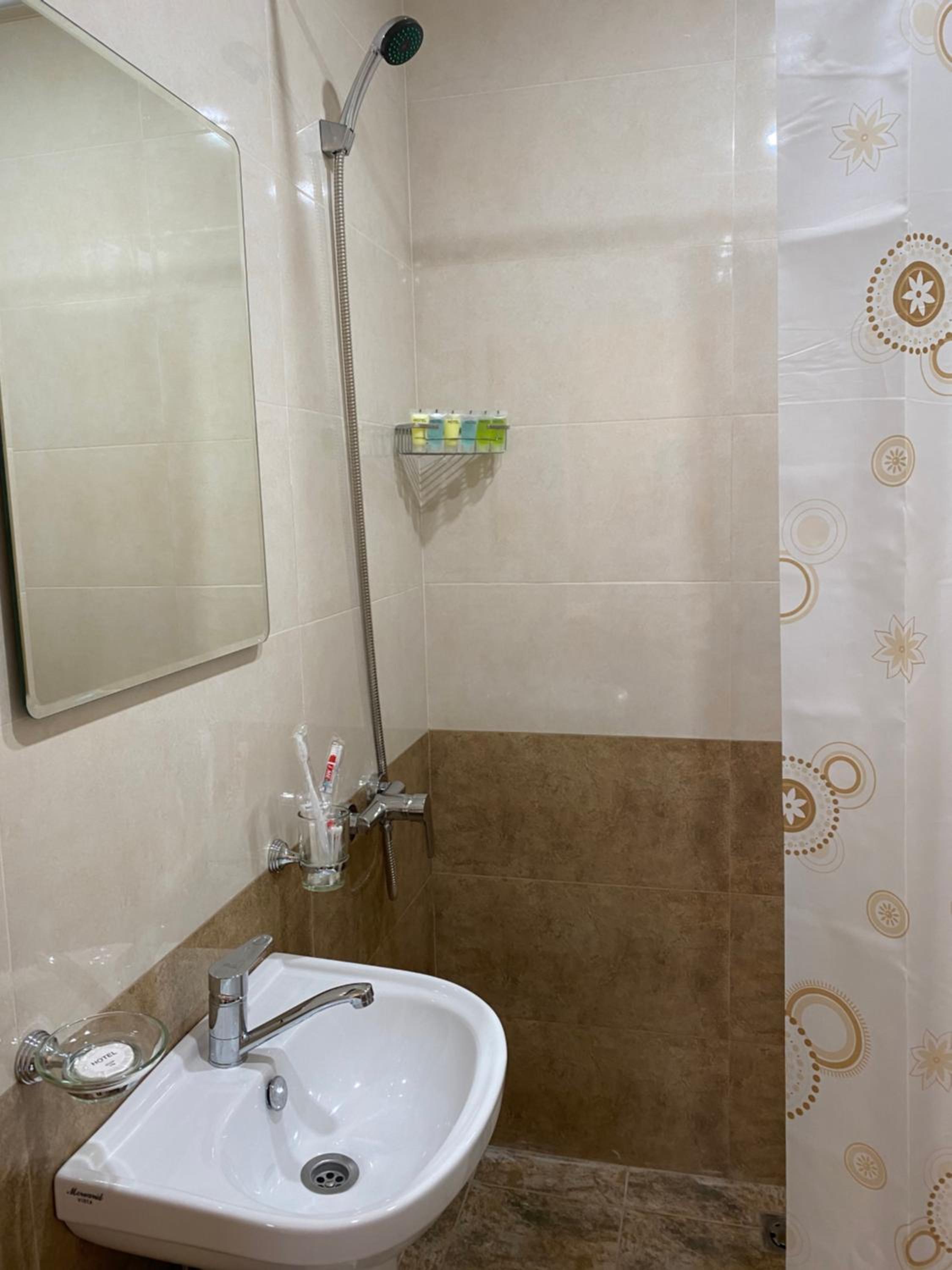 Yan Guest House