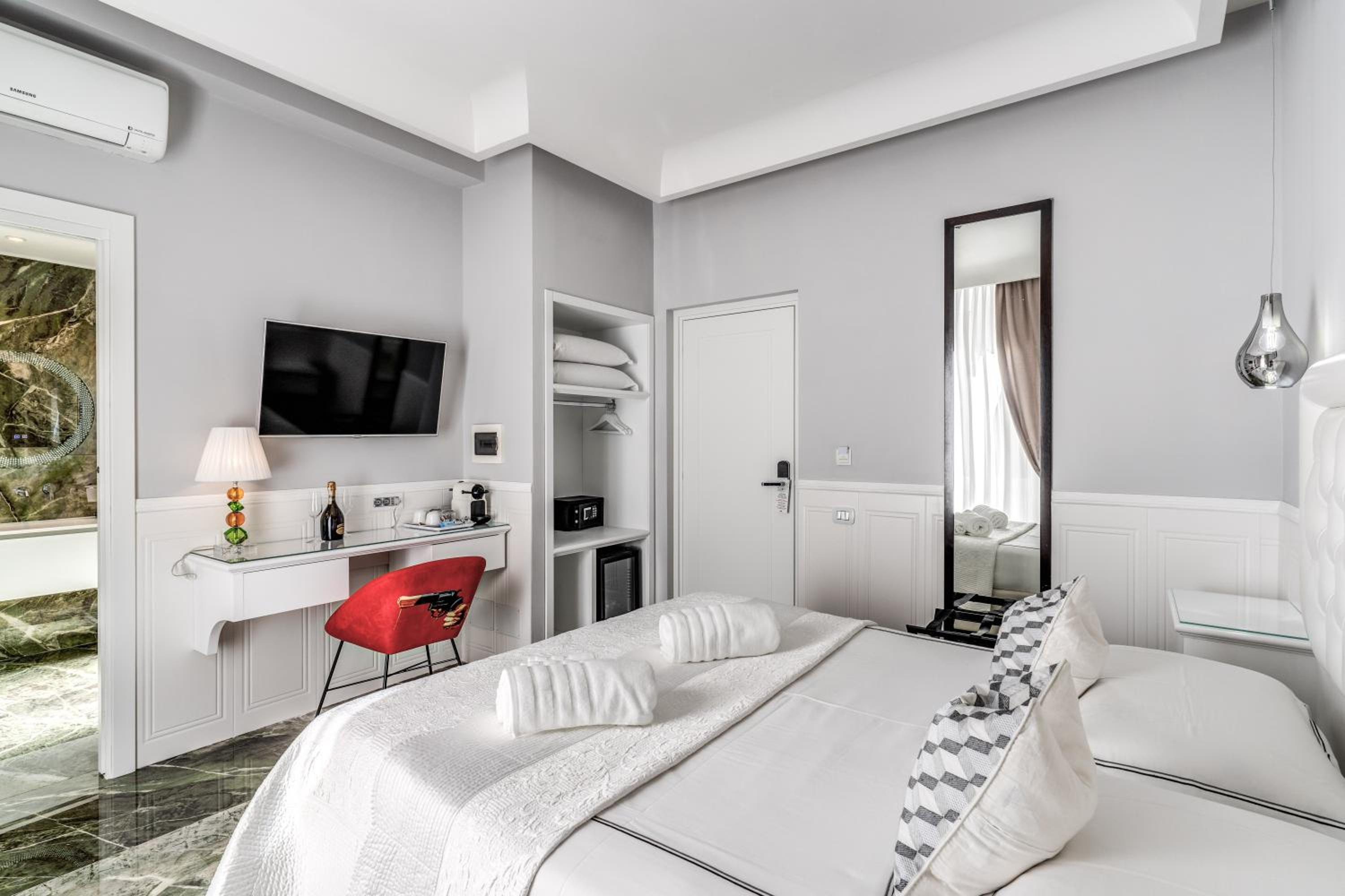 hotel room