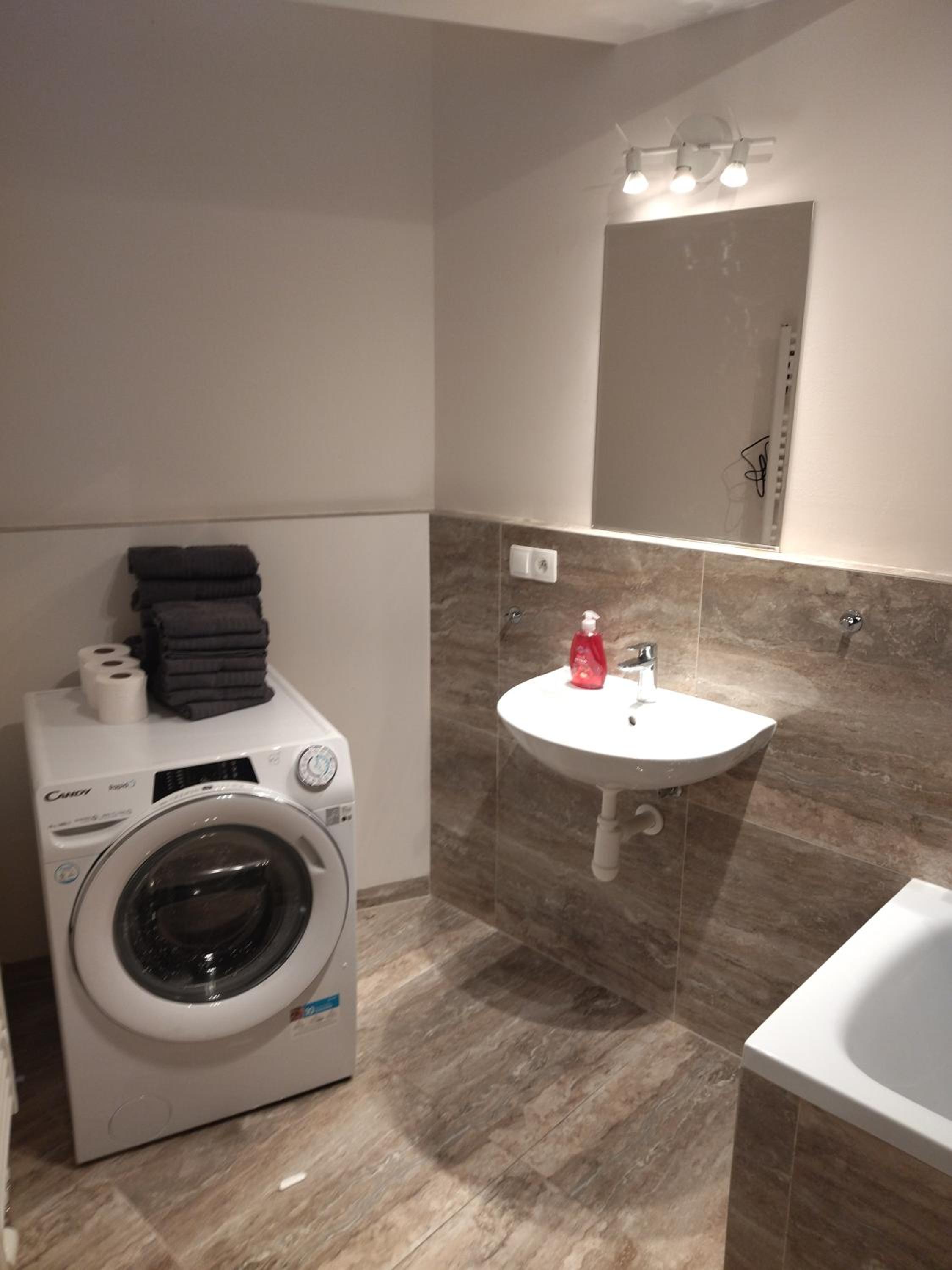Brand new studio apartment #24 in Elite residence with free secure parking in the center