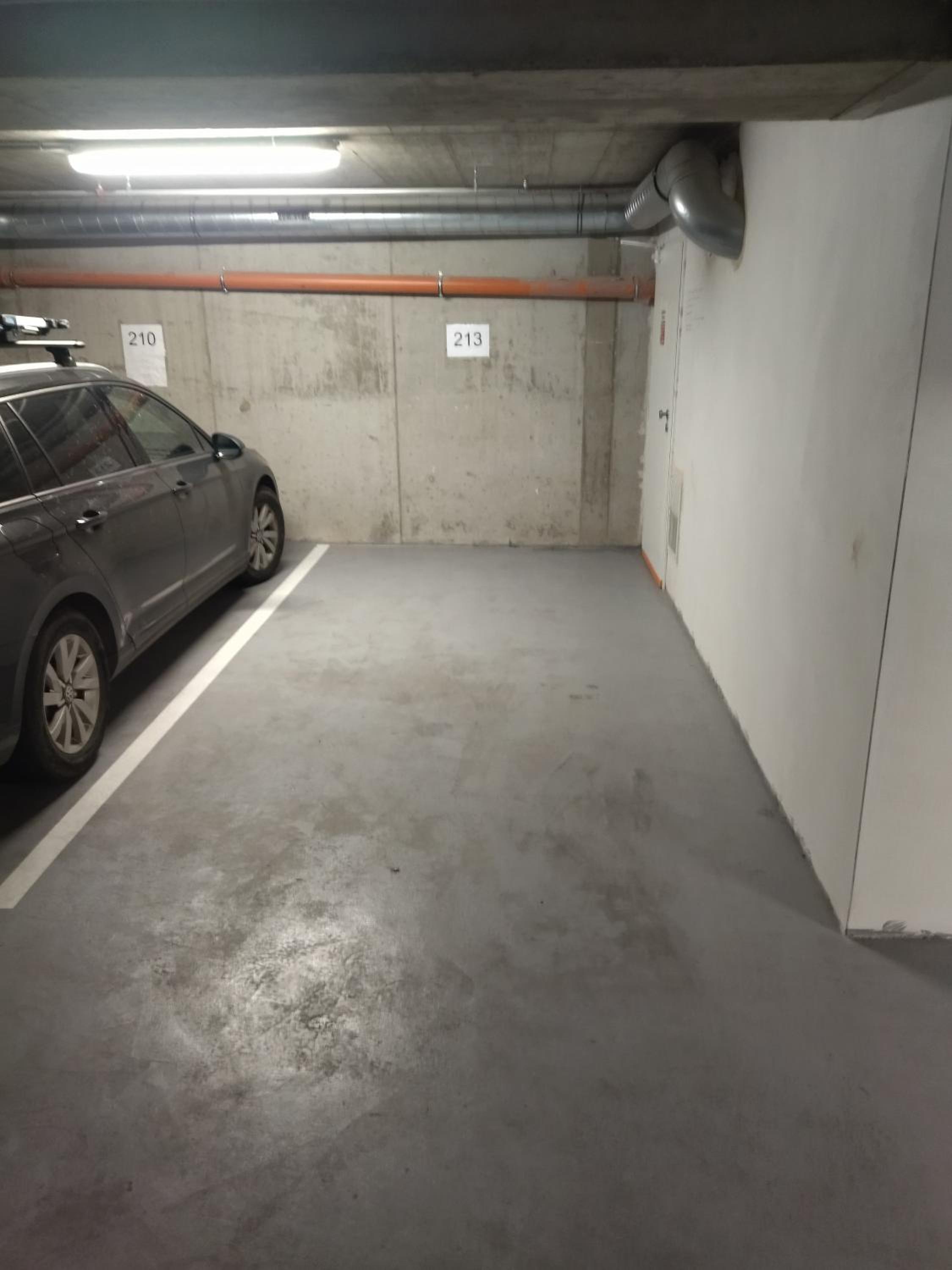 Brand new studio apartment #24 in Elite residence with free secure parking in the center