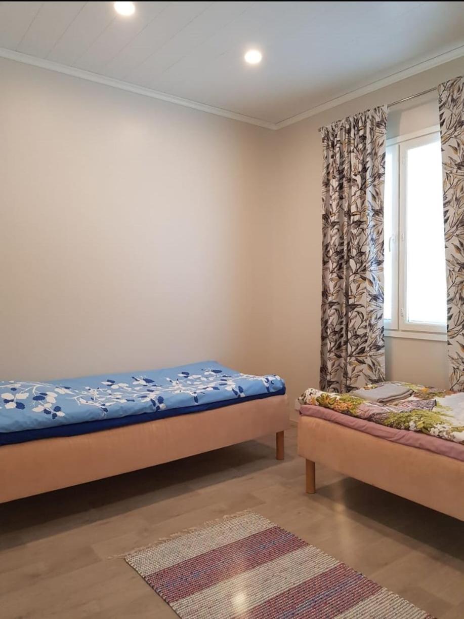 Cozy 2-bedroom house close to centre view 4