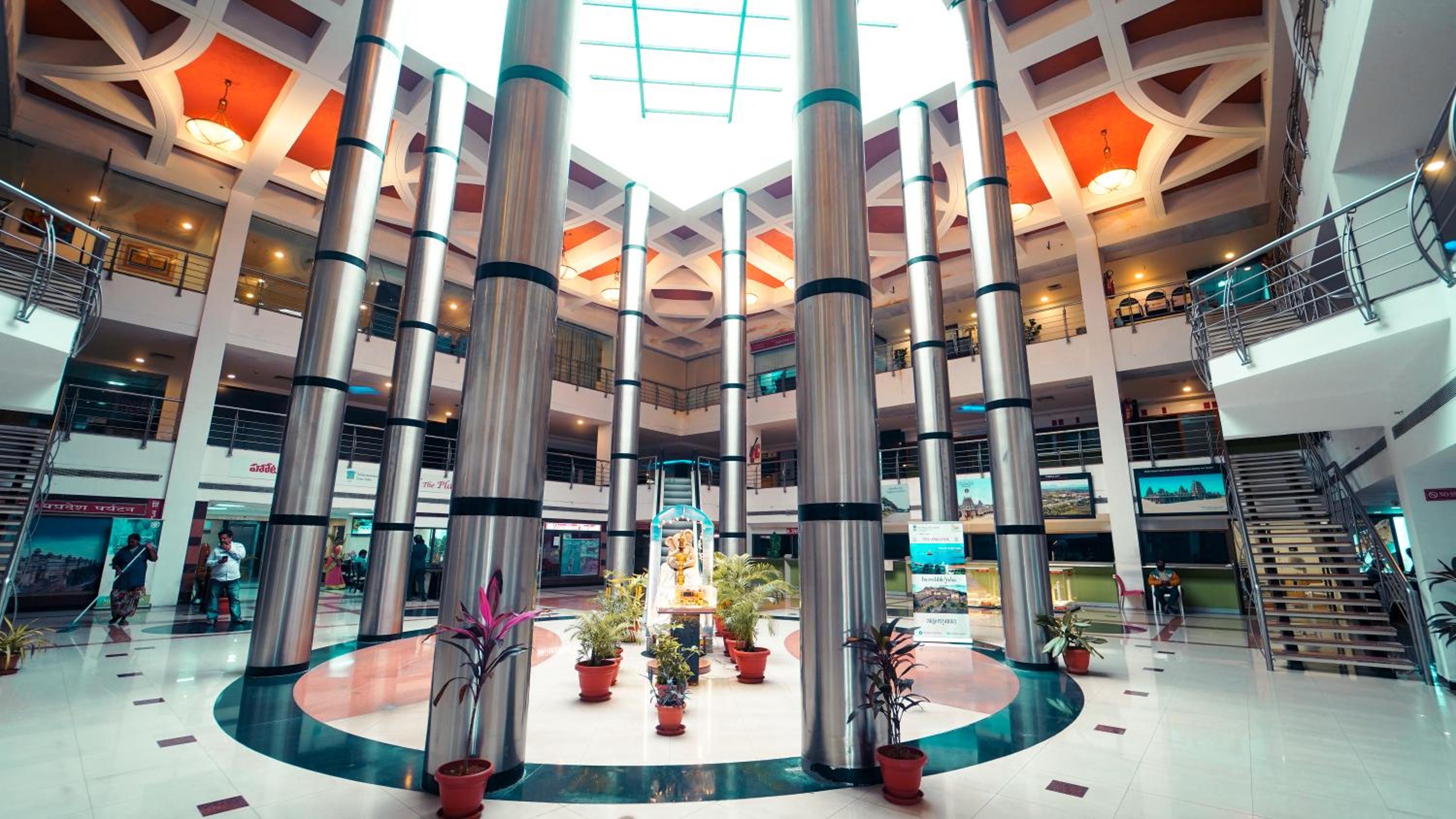 Hotel the Plaza — photo 28