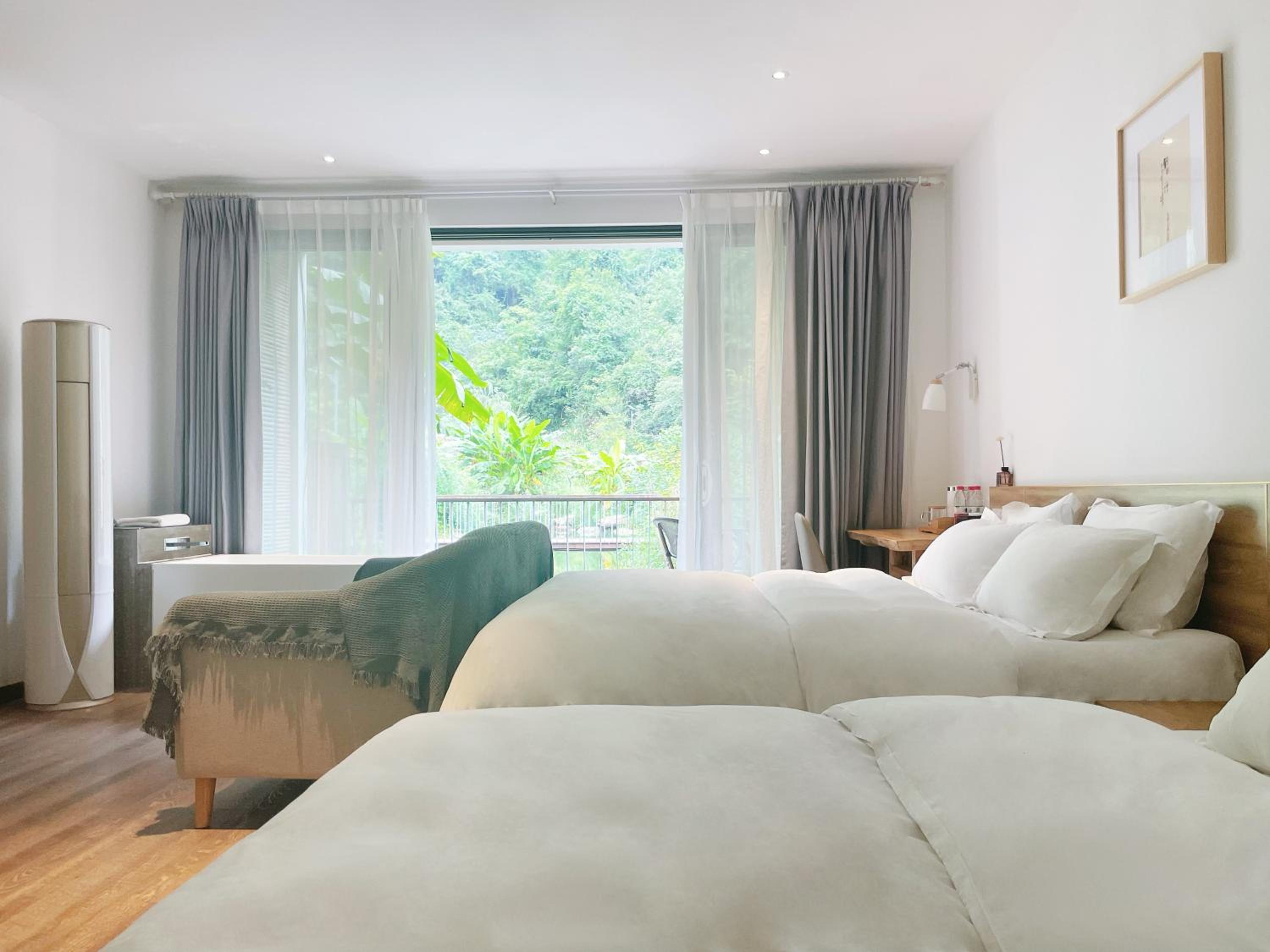 JianWai-Canyon Resort