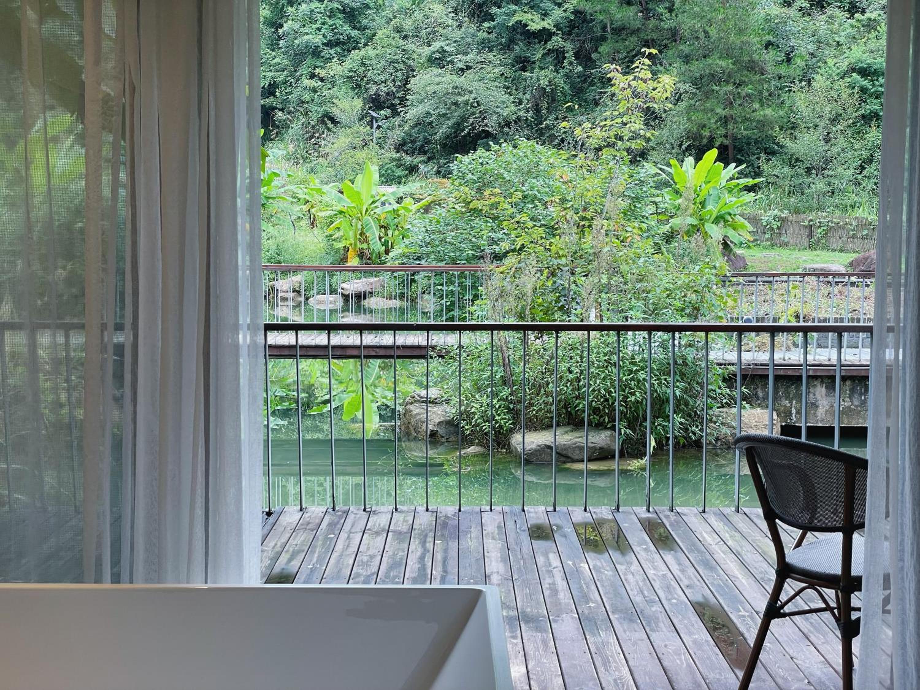 JianWai-Canyon Resort